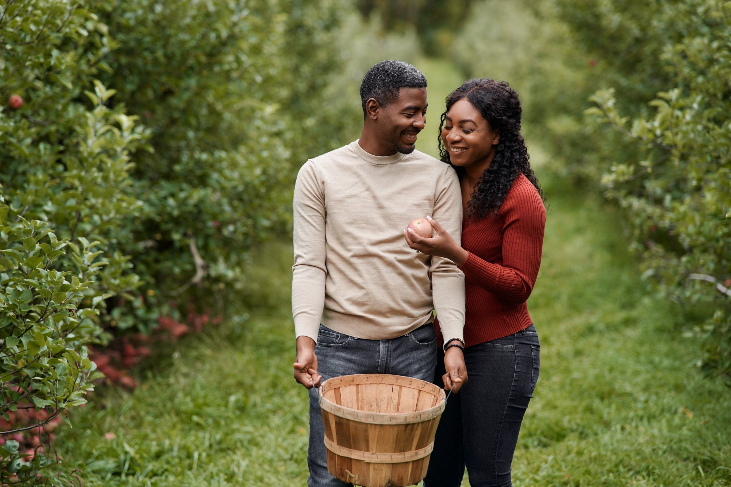 Engagement photo shoot NYC. Professional Wedding and event photographer USA New York