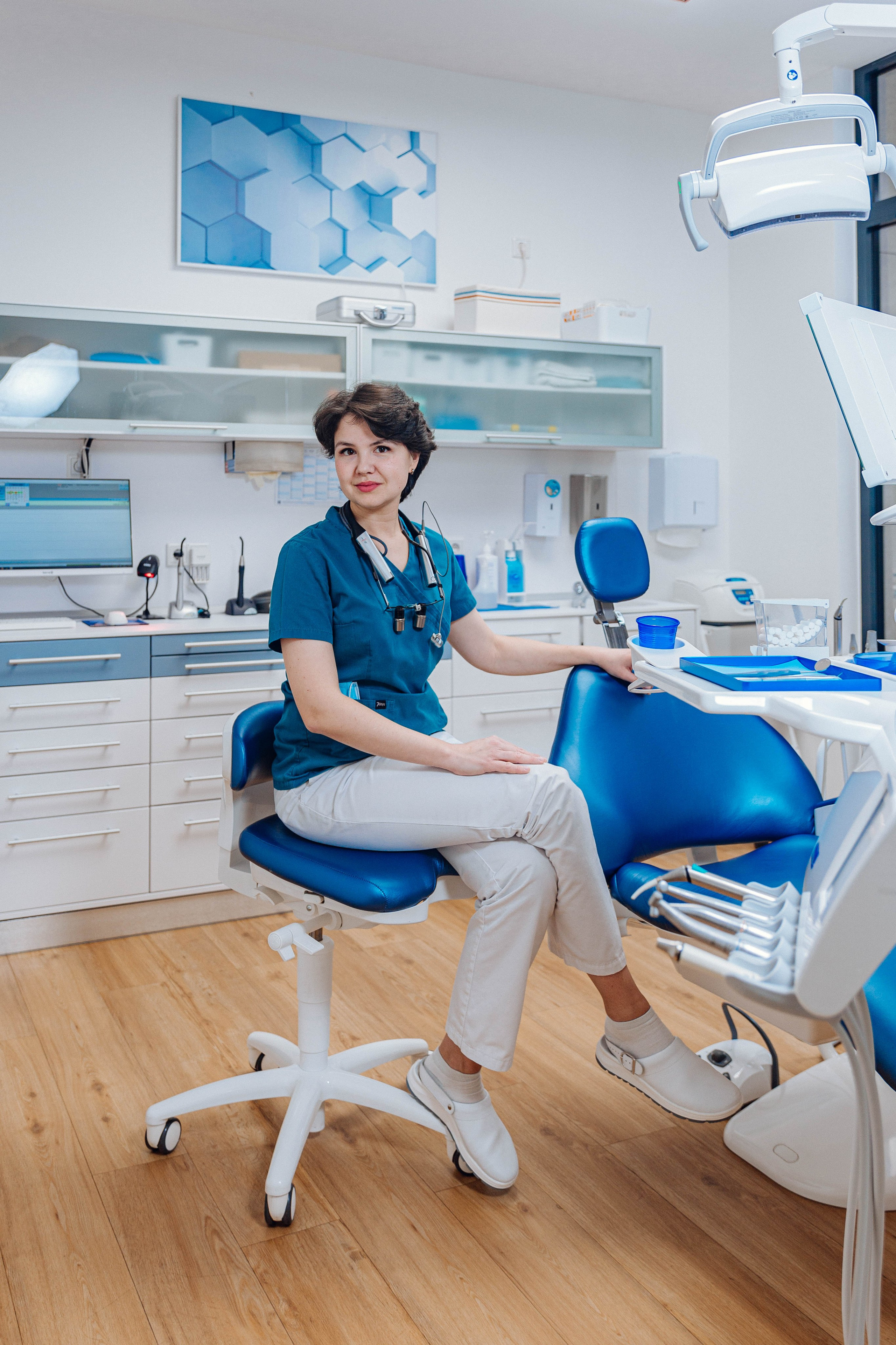 Zahnarztpraxis. Portrait family photographer in Berlin Elena Zakh