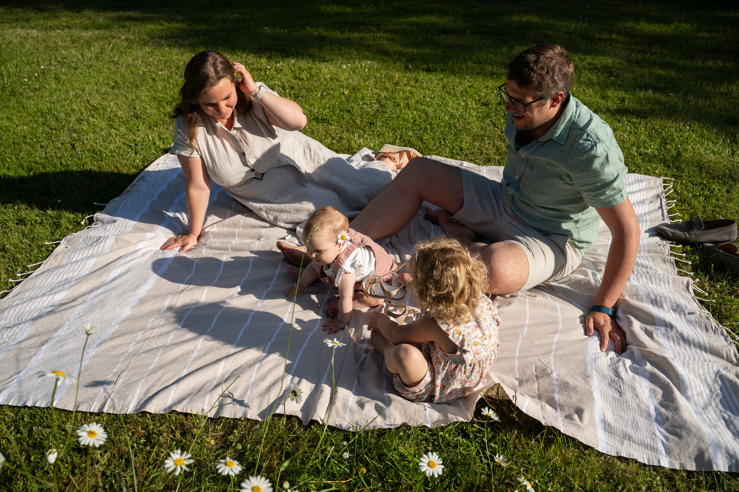 Maria and her family. Nina Janeckova Fotografin und Videografin am Bodensee