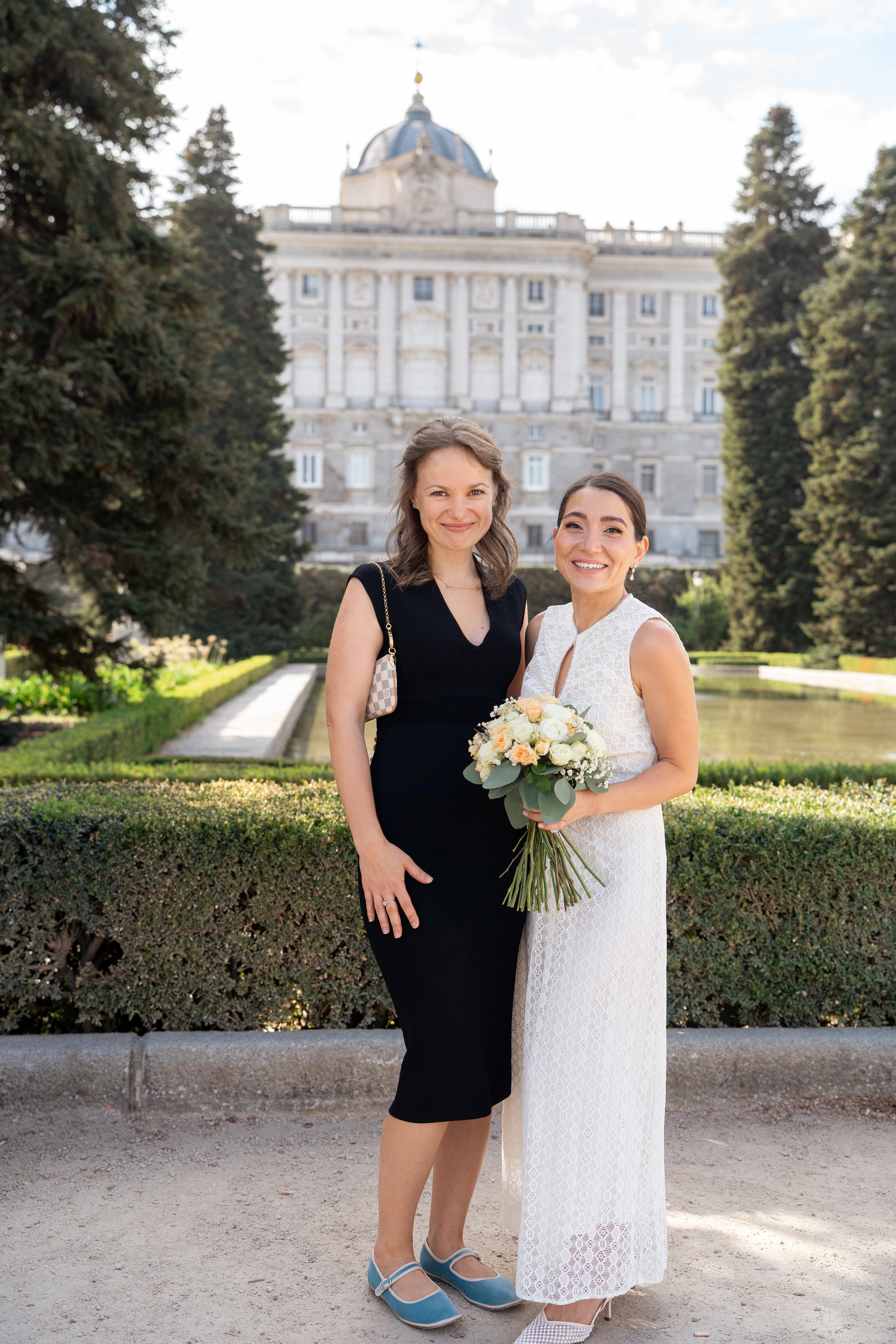 Elopement photoshoot in Madrid city centre. Fotógrafo en Madrid, España. Alyona Belyaninova