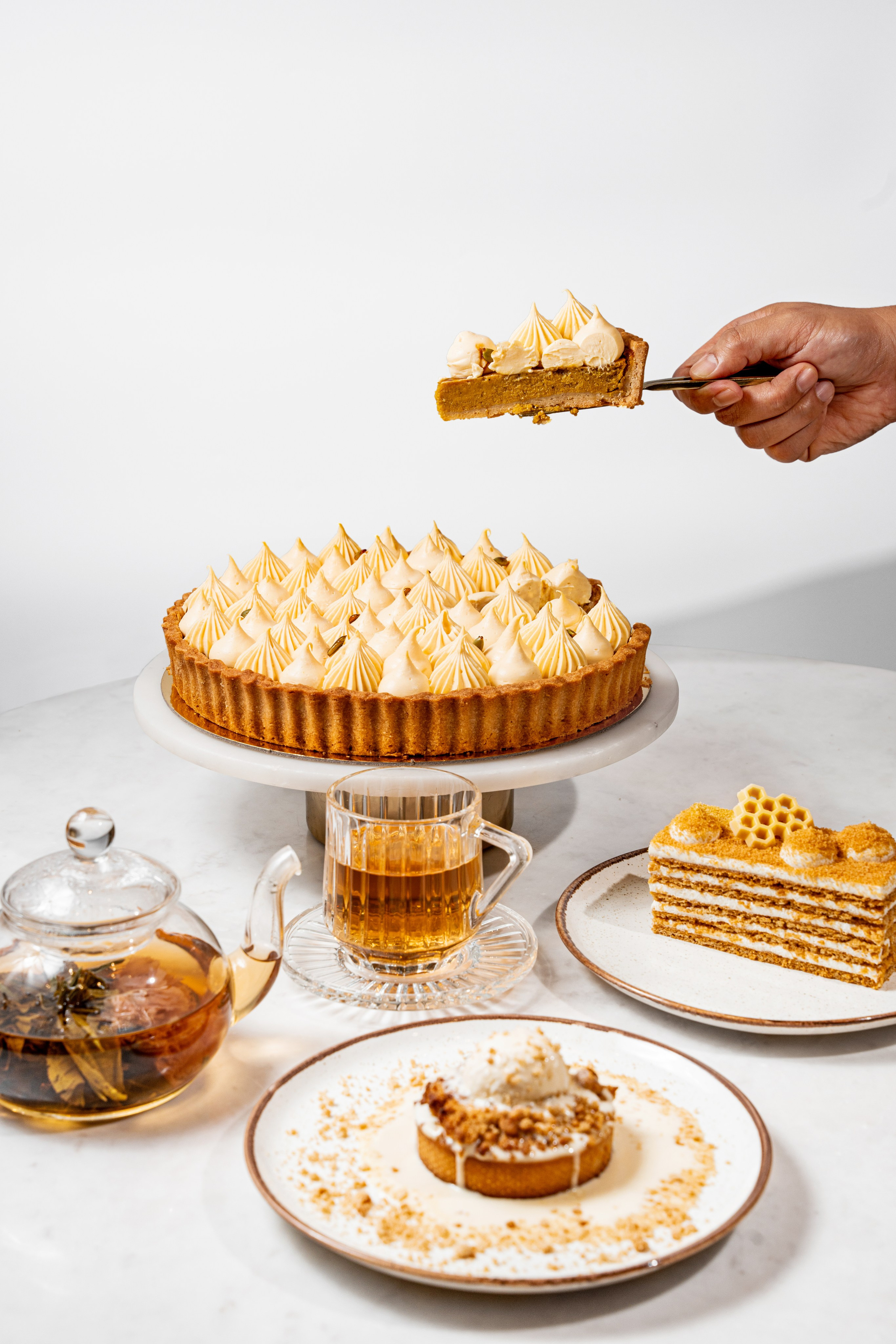 FOOD PHOTO. Photo and video production. Editing & retouching services. Training