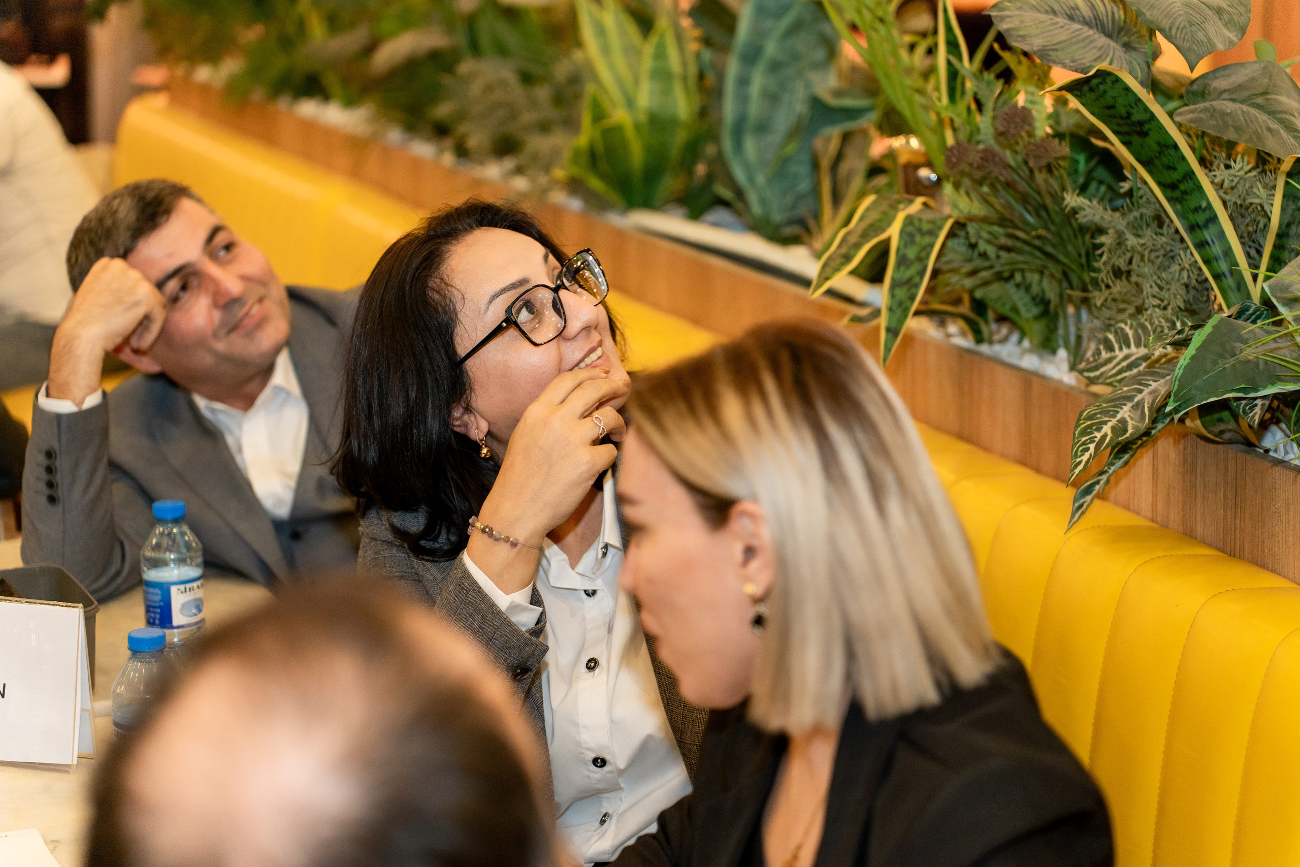 Azəronline şirkətinin əməkdaşlarının “Nə? Harada? Nə zaman?” oyunu. Fotoqraf Vəli Məmmədov