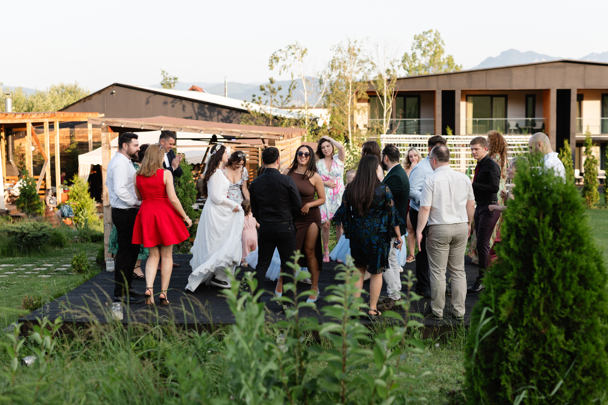 Flori & Cosmin. Main