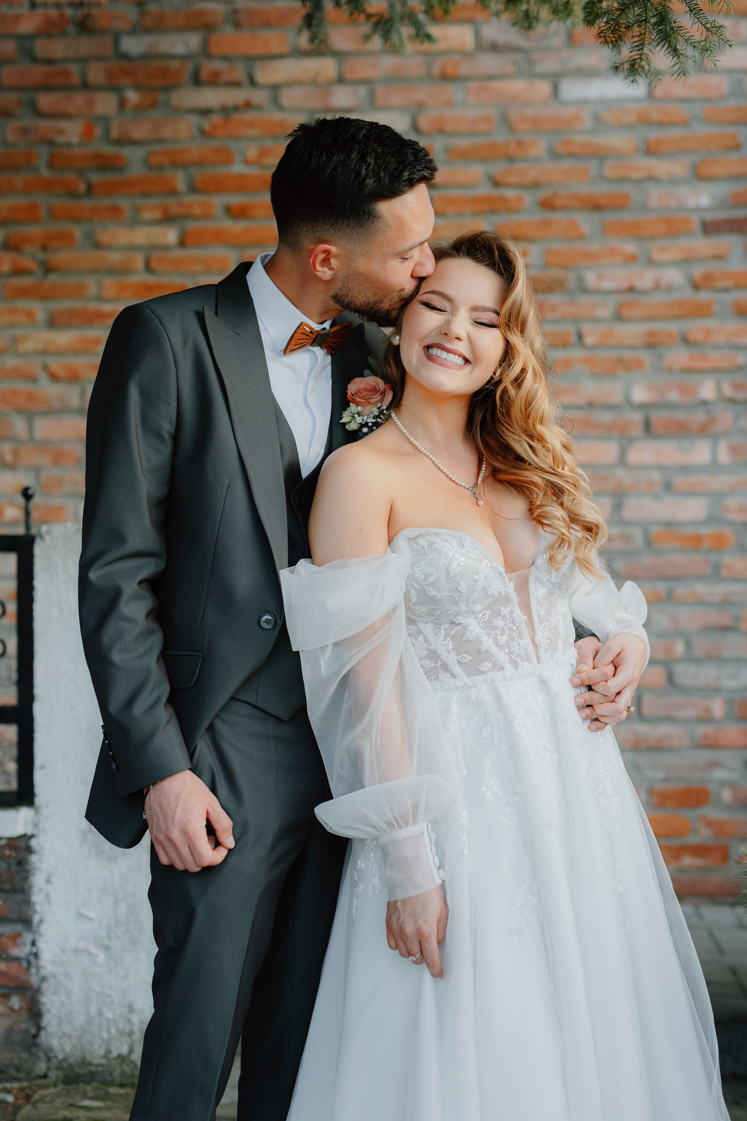 Nicoleta & Lucian. Main