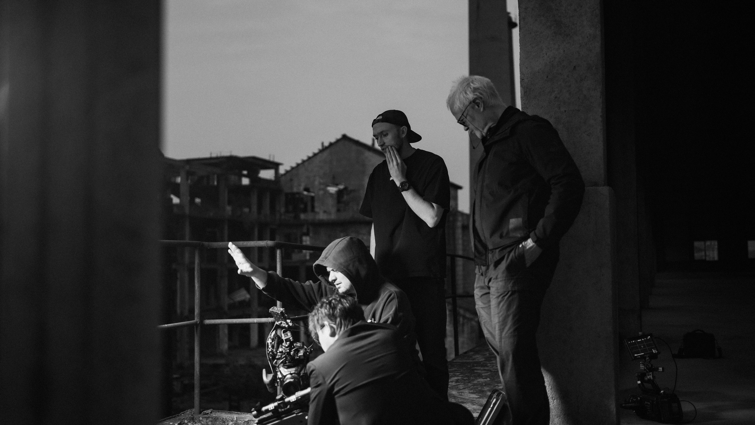 SUITS | Film Backstage. Photographer and videographer in China