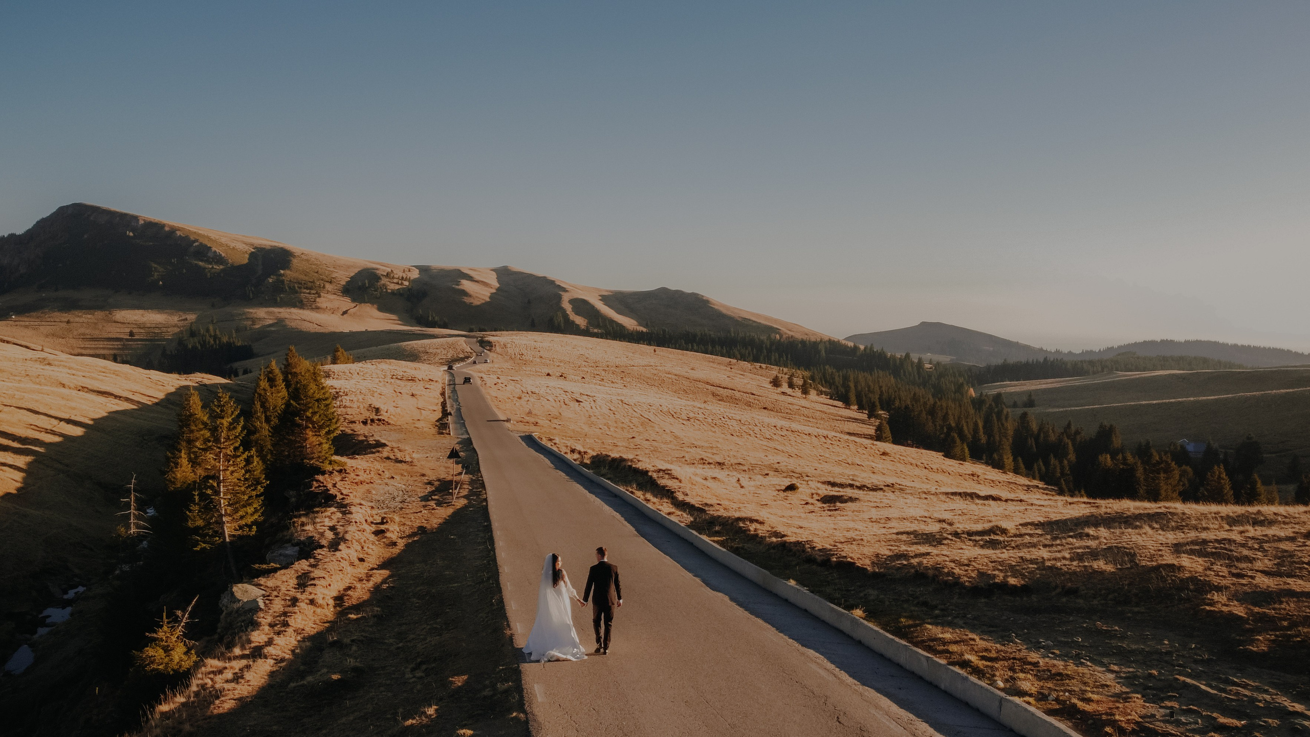 Trash the Dress- Andra & Andrei. Events photographer Paul Dafina