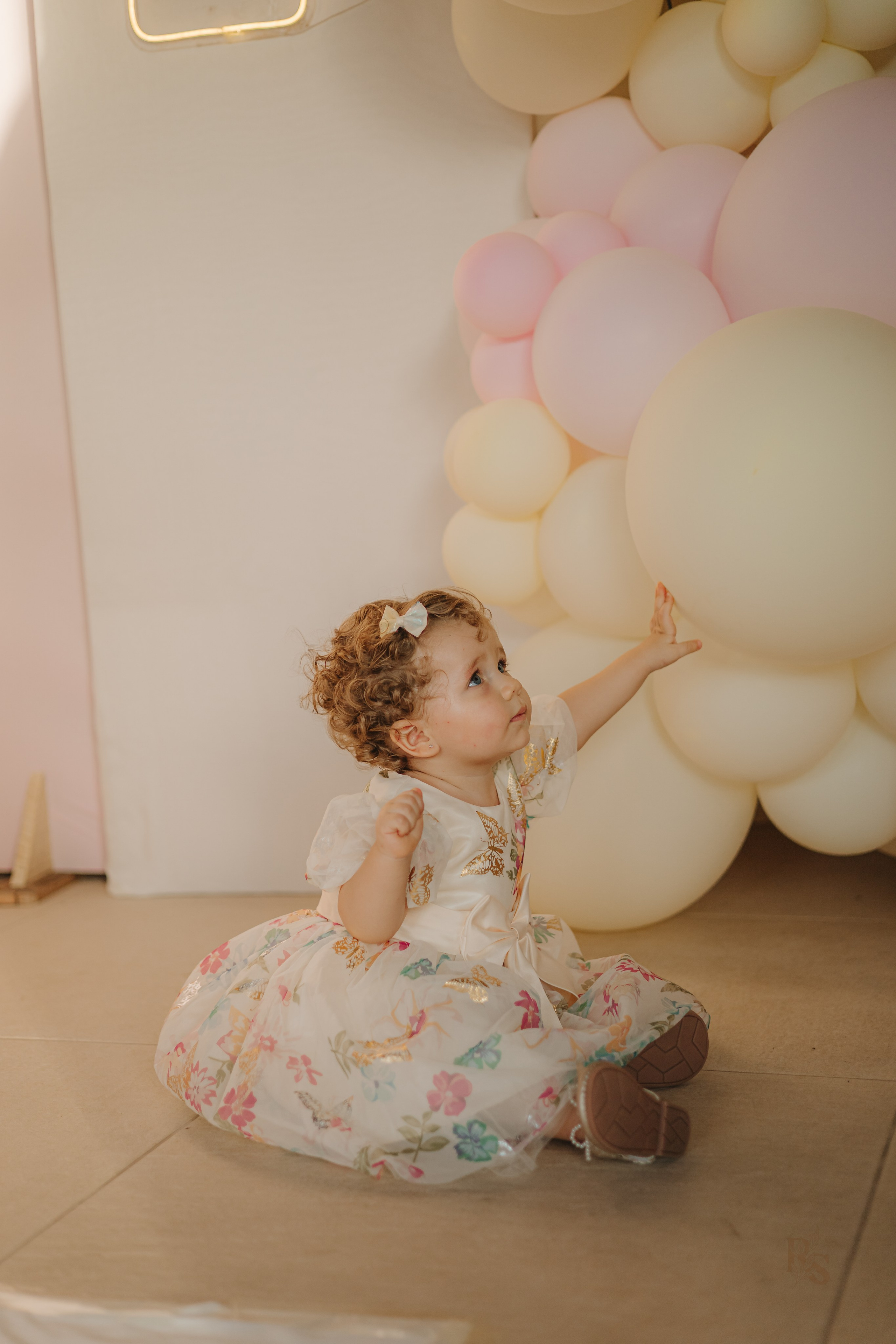 Aurora — 1 ano. Fotógrafo Richard Silvestre — Casamentos na Bahia