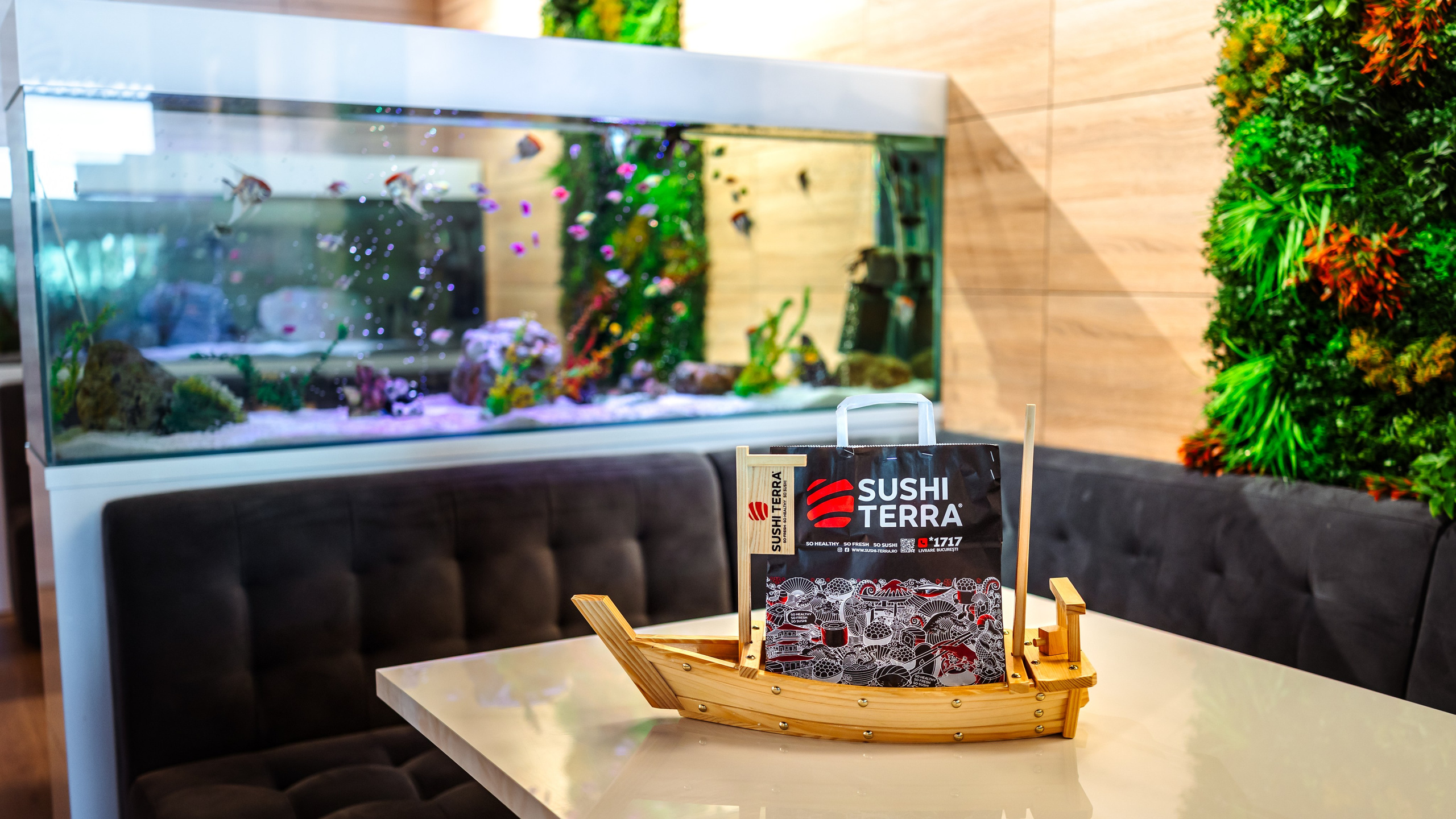 Sushi Terra. Marius Ciocan