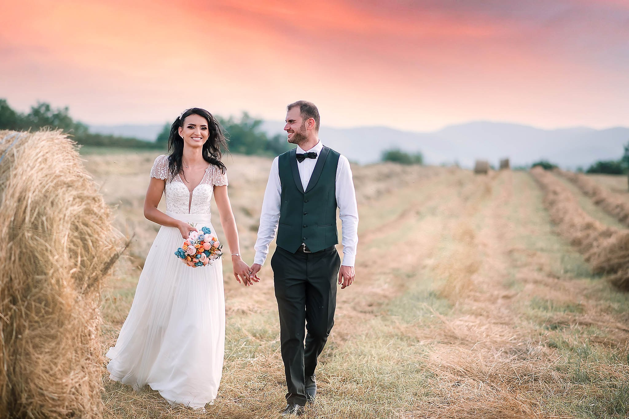 Fotograf nunta Ploiesti ; Fotograf nunta București ; Fotograf Botez Ploiesti, Fotograf Botez Bucuresti, Fotograf eveniment, Nunta, Botez, Corporate, Foto Video Ploiesti, Foto Video Bucuresti