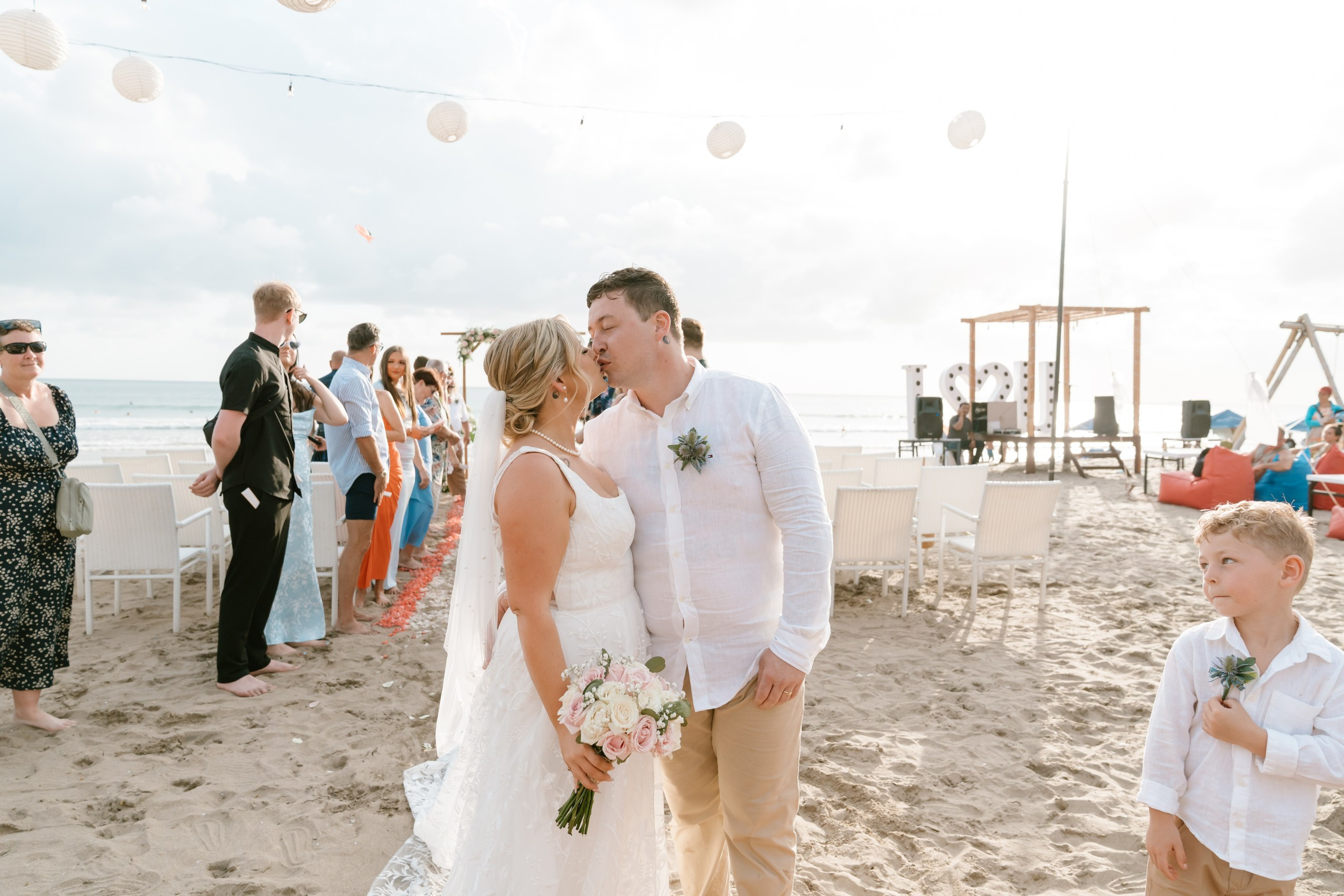 Ethan & Alyshia. Female Photographer in Bali