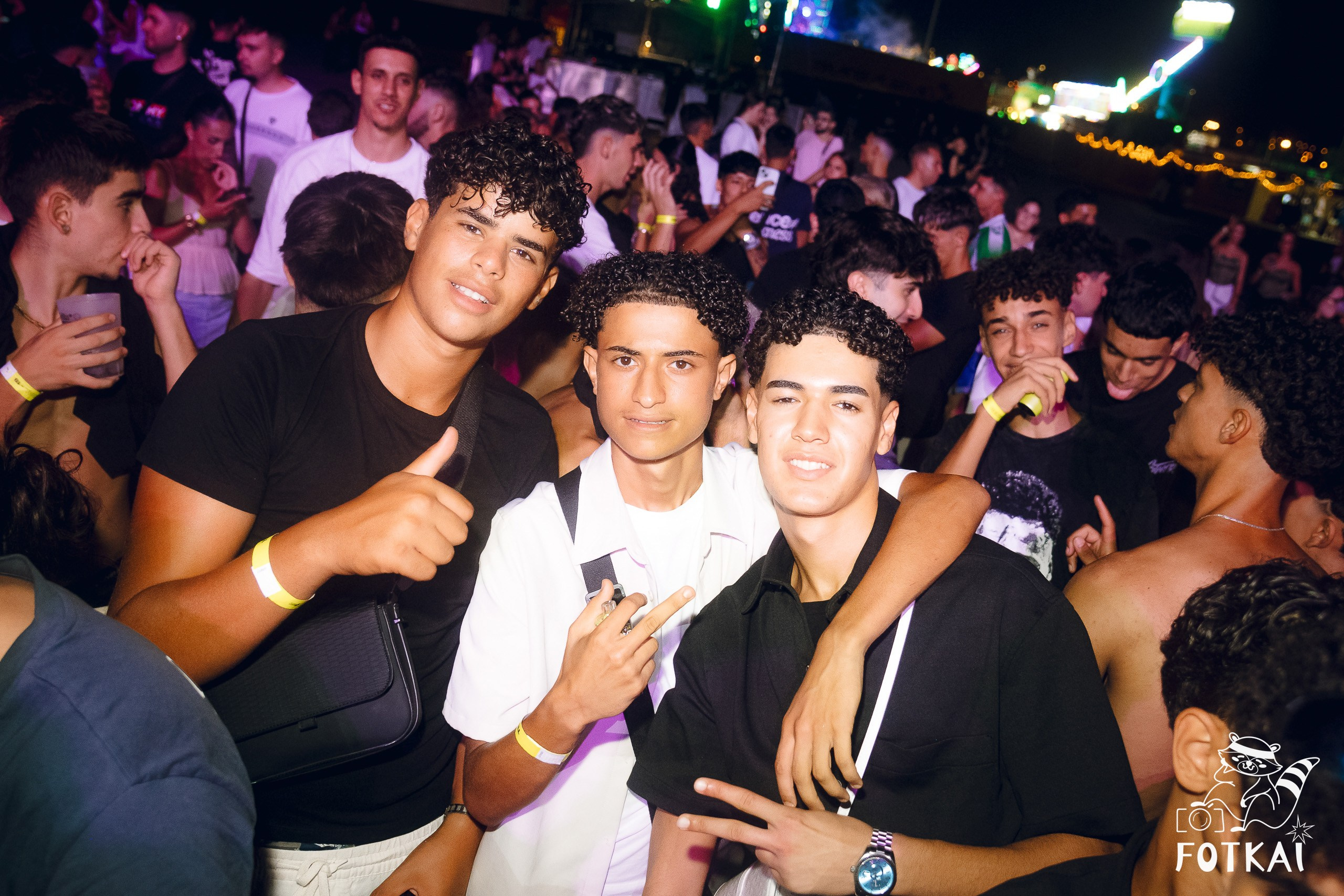JC Reyes at Brilla Torrevieja Festival — Live Concert Photos in Torrevieja, Spain, 2026 | FOTKAI