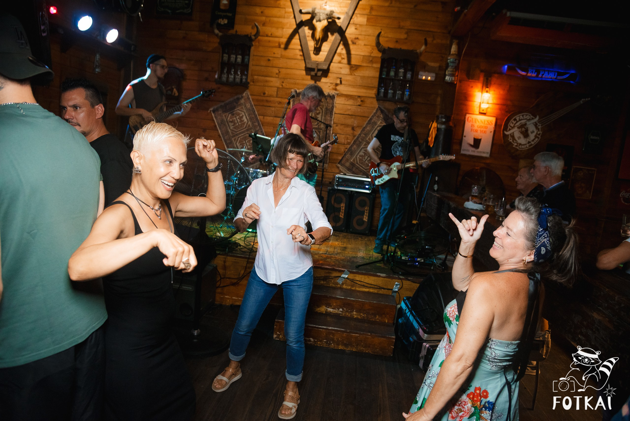 Reportaje fotográfico de FOTKAI | Café Bar El Paso | Torrevieja, España, 4 de julio de 2025