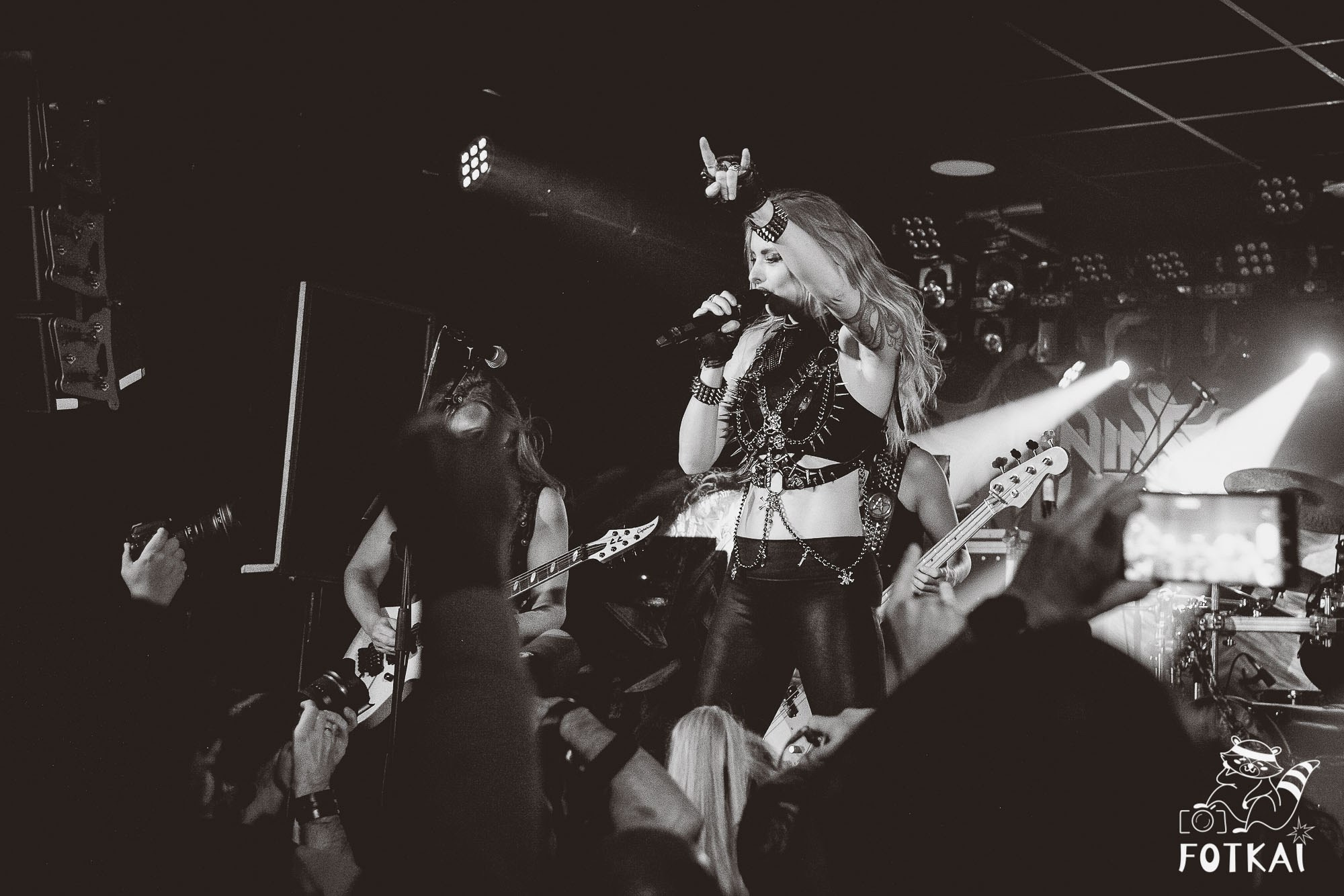 Burning Witches — Reportaje fotográfico en Murcia 2026 | Fotografía de conciertos España | FOTKAI