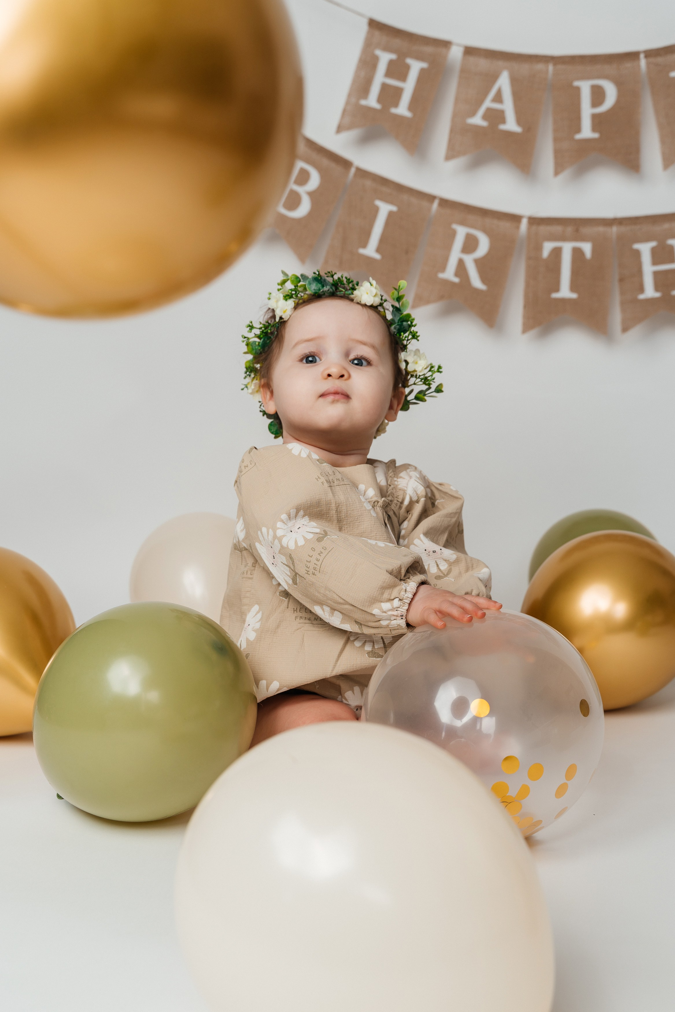 Studio photoshoot for Valentina 1 year old girl. Photographer in England Ekaterina Romanova