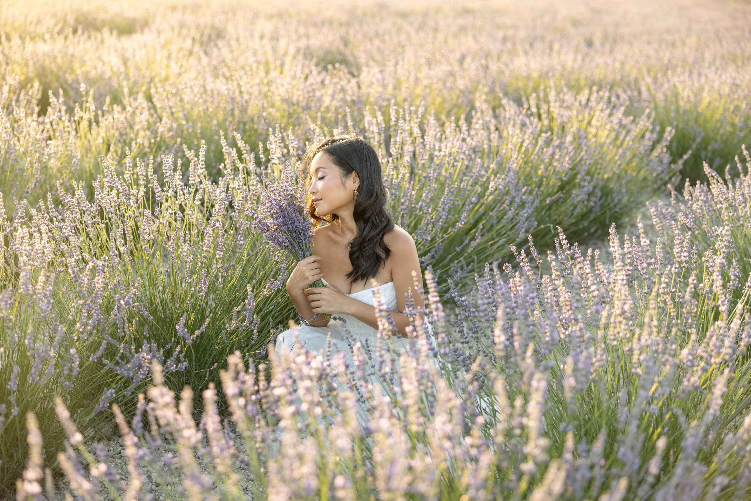 Dreamy Photoshoot in a Lavender Field. Julia Ganch I Fashion Wedding Photography I Cappadocia Turkey