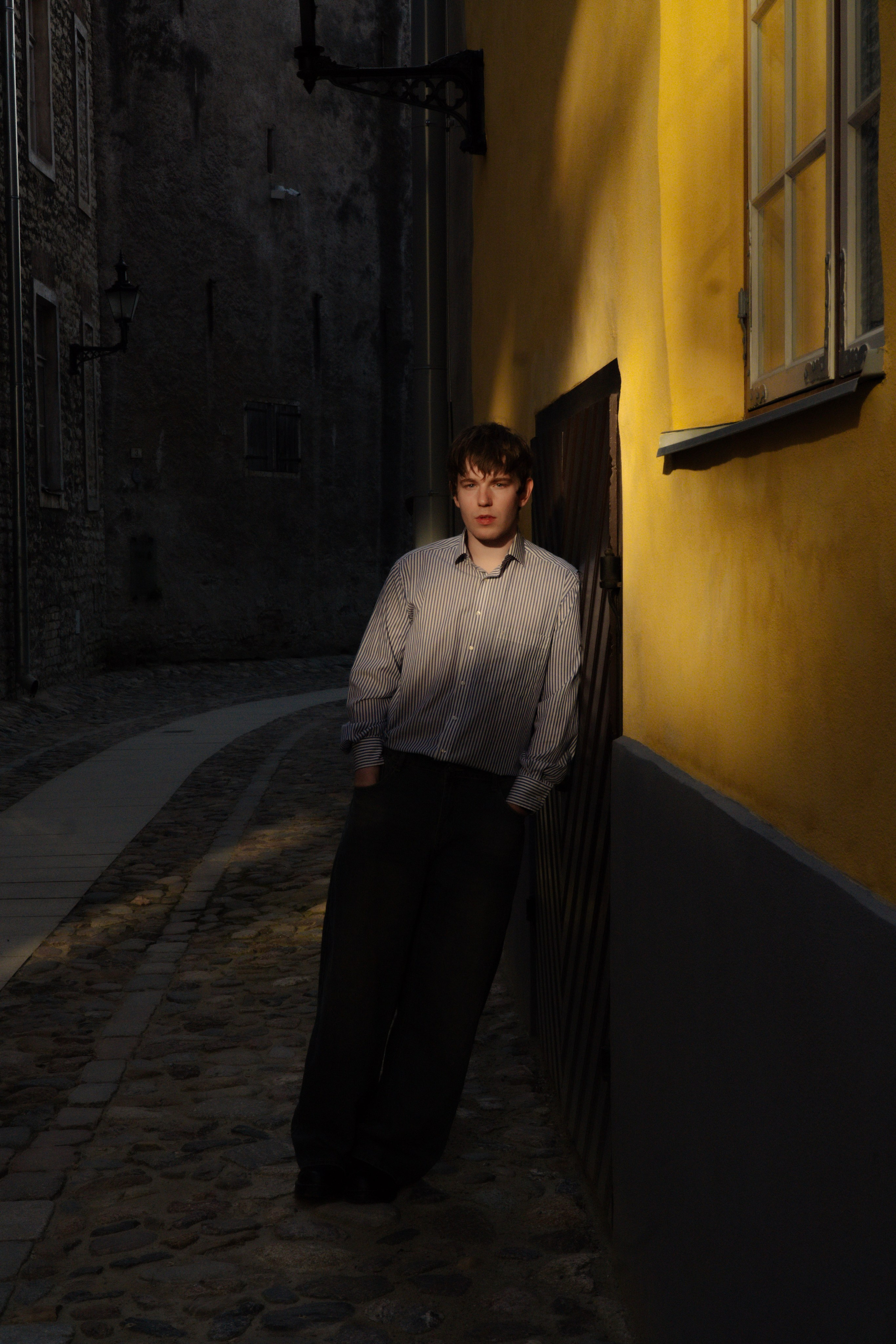 Kaamera ühel või teisel küljel. Meeste ja naiste fotograaf Tallinnas Anna Sipari