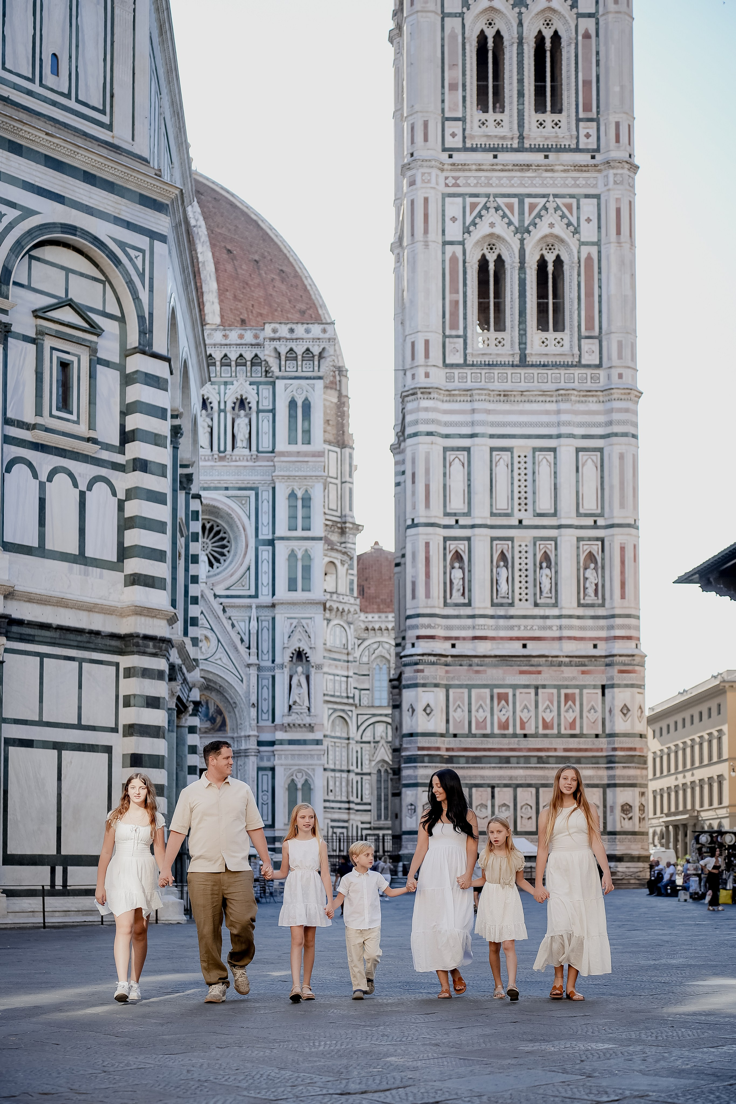 Stella & Family. Wedding Photographer in Italy