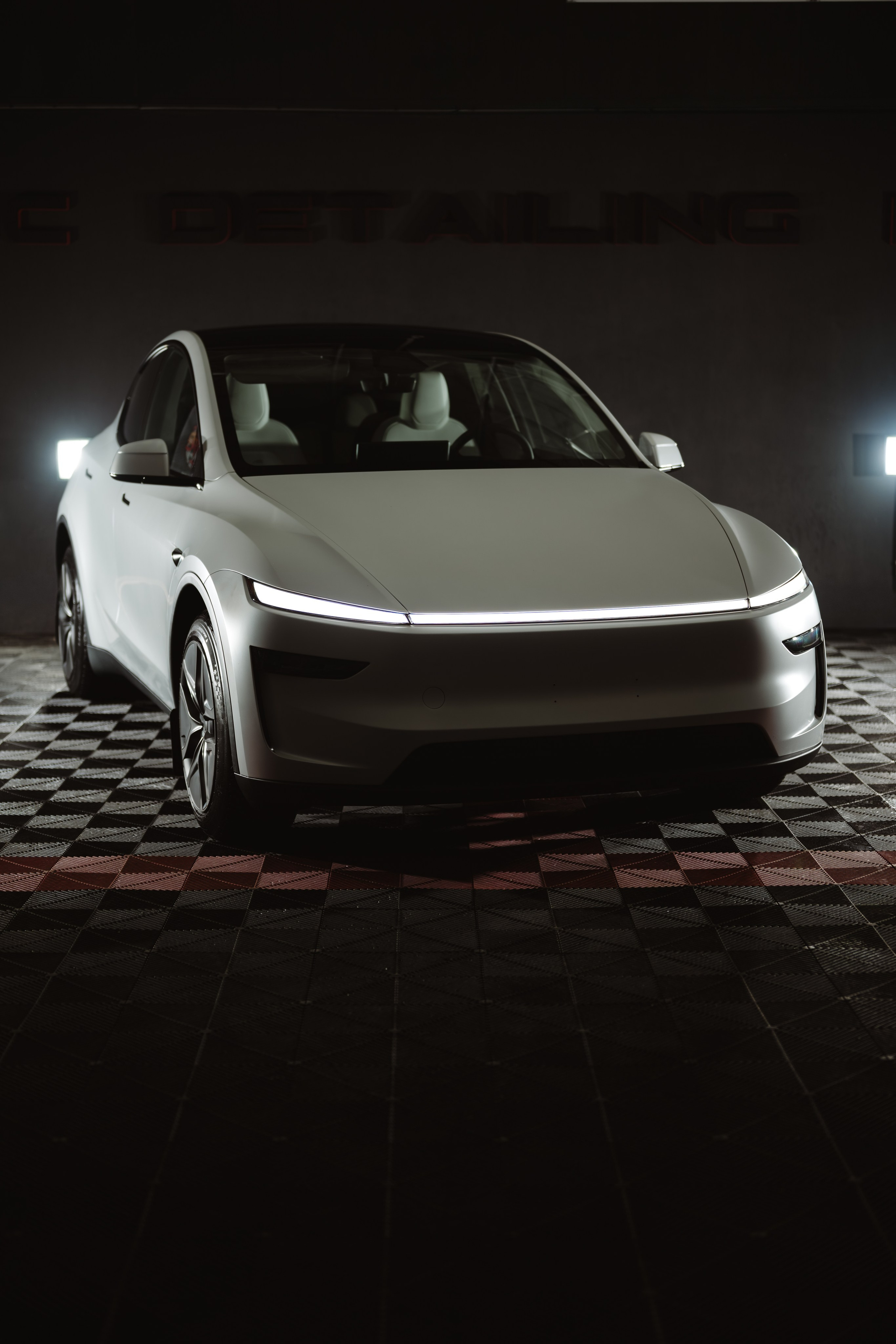 Tesla Model Y (PMC Detailing). Adrian Visovan - Fotograf Iasi