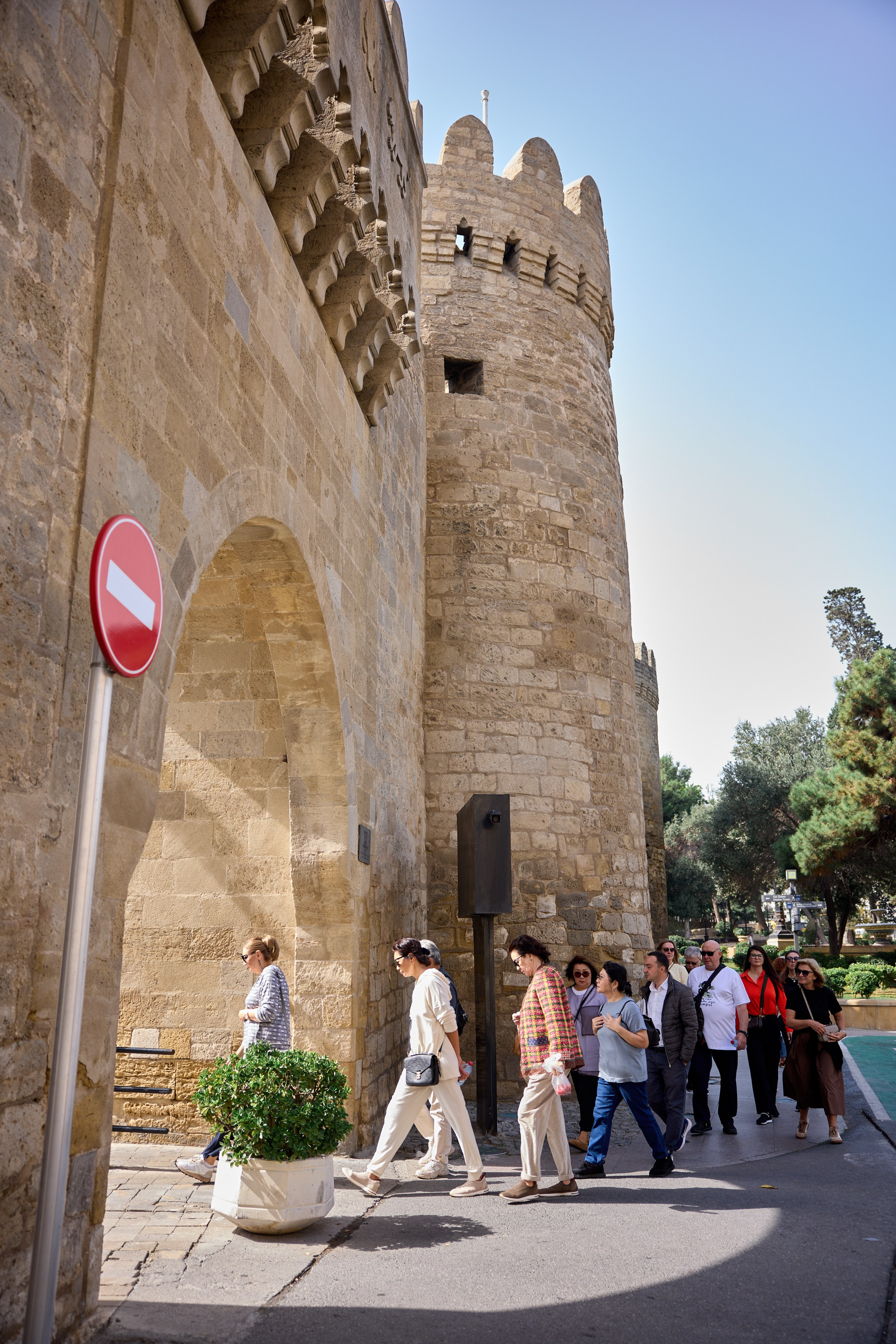 Экскурсия по Баку. День 2. Photographer in Baku Kamran Enceladus