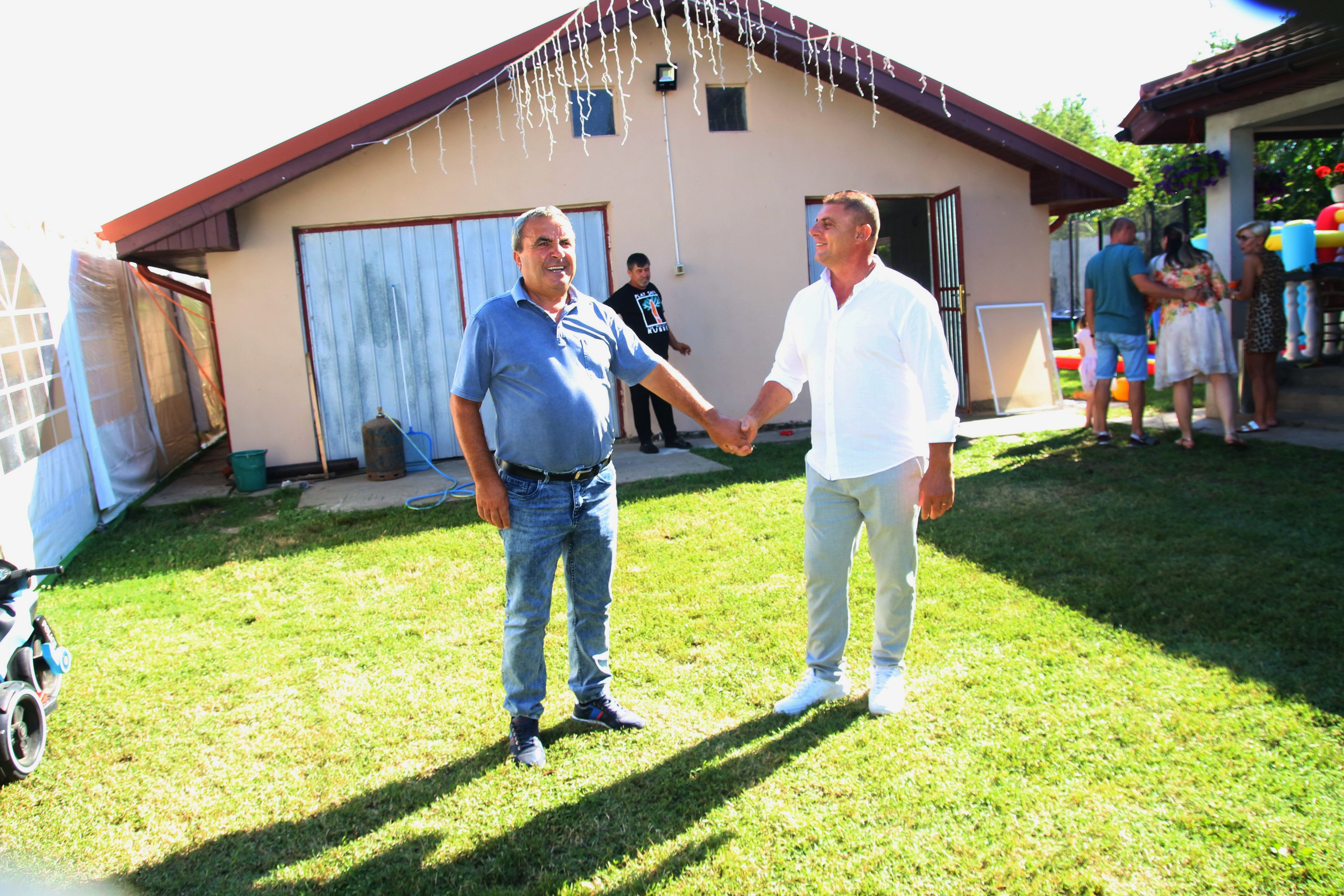 BYZO MEDIA. PETRU BYZO - family and children photographer in ROMANIA