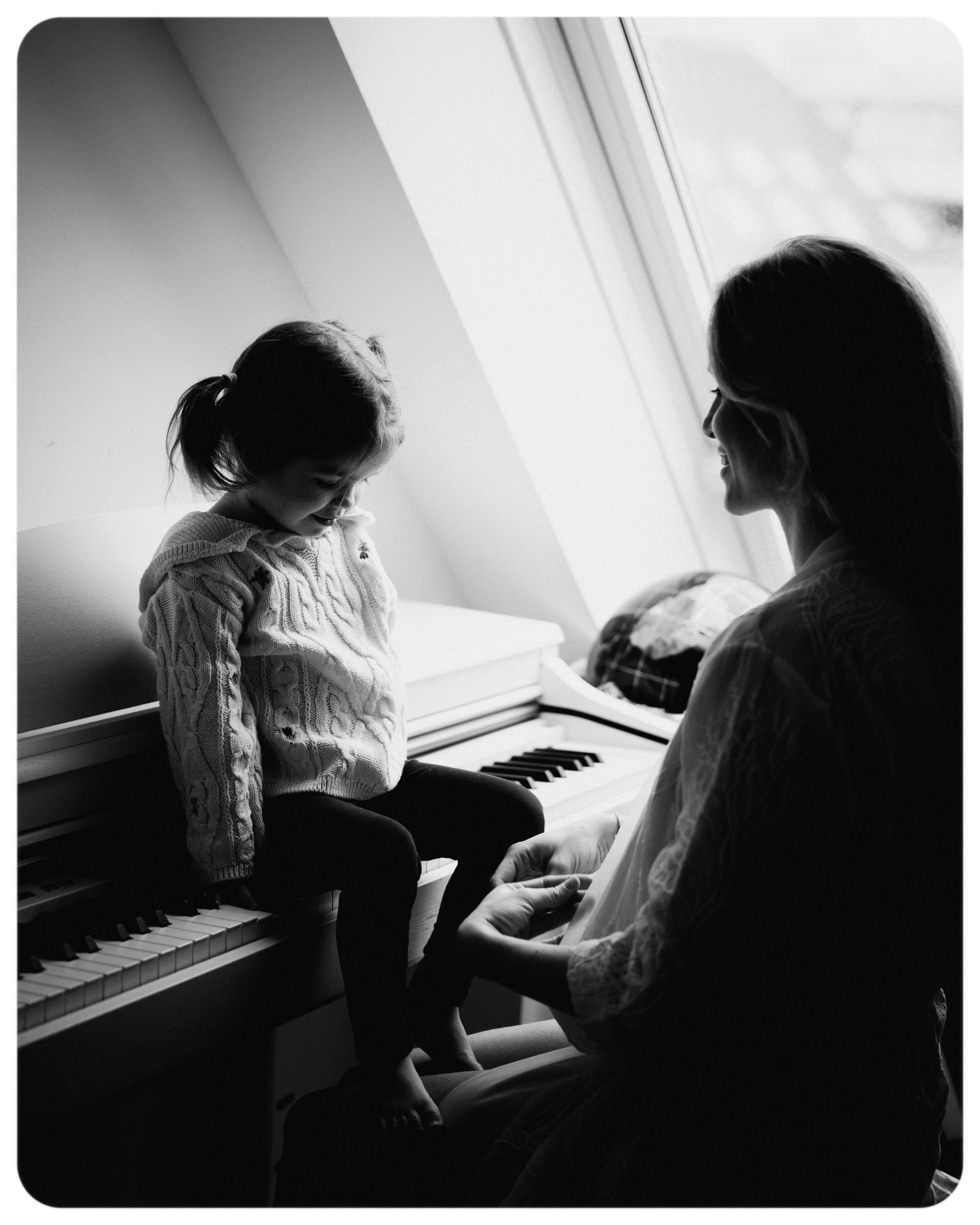 Pregnancy Moment. Elena Pretzner Photography