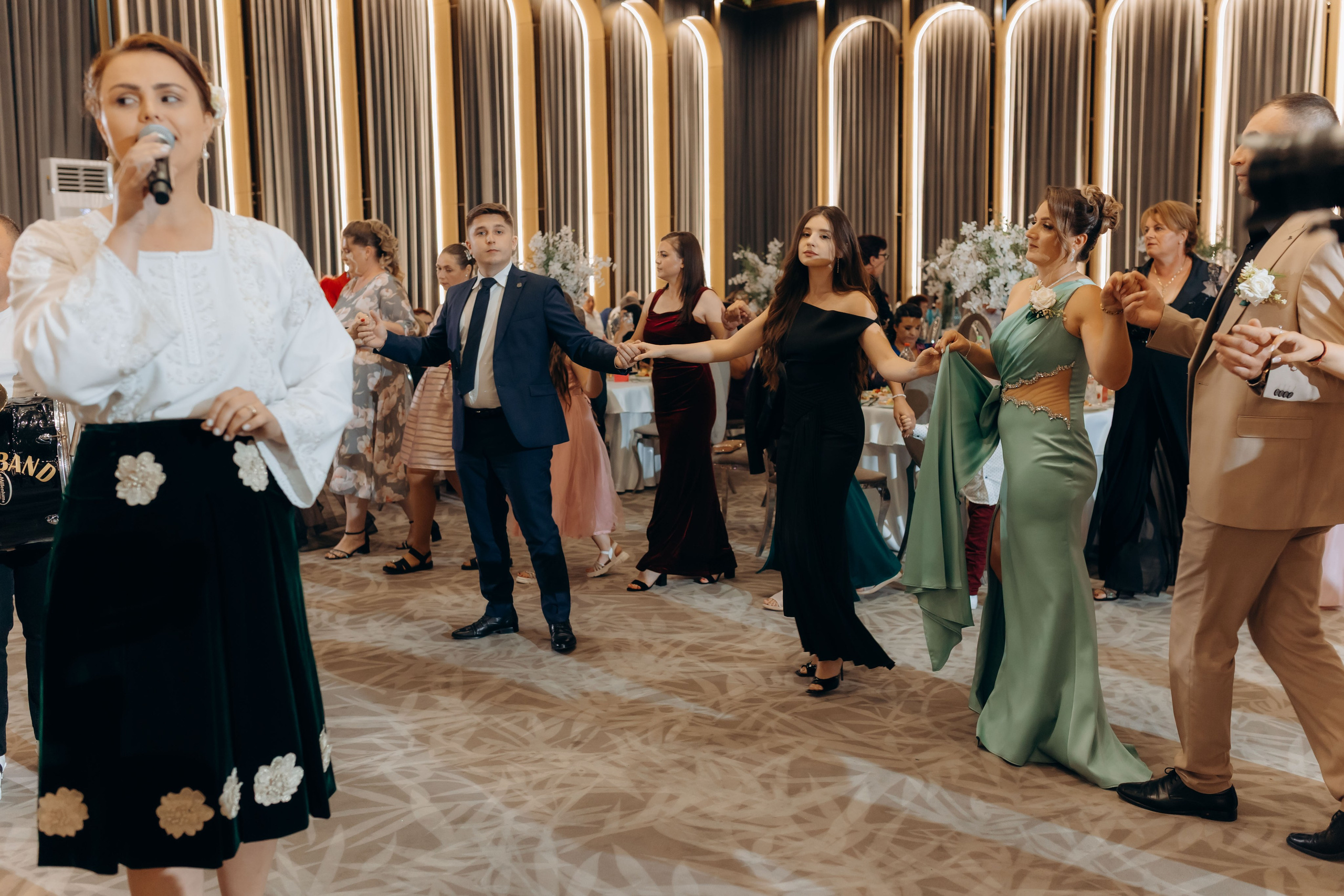 Nunta Nicoleta & Răzvan | Fotografie & Videografie Profesională. Servicii foto-video profesionale, pentru momente de neuitat