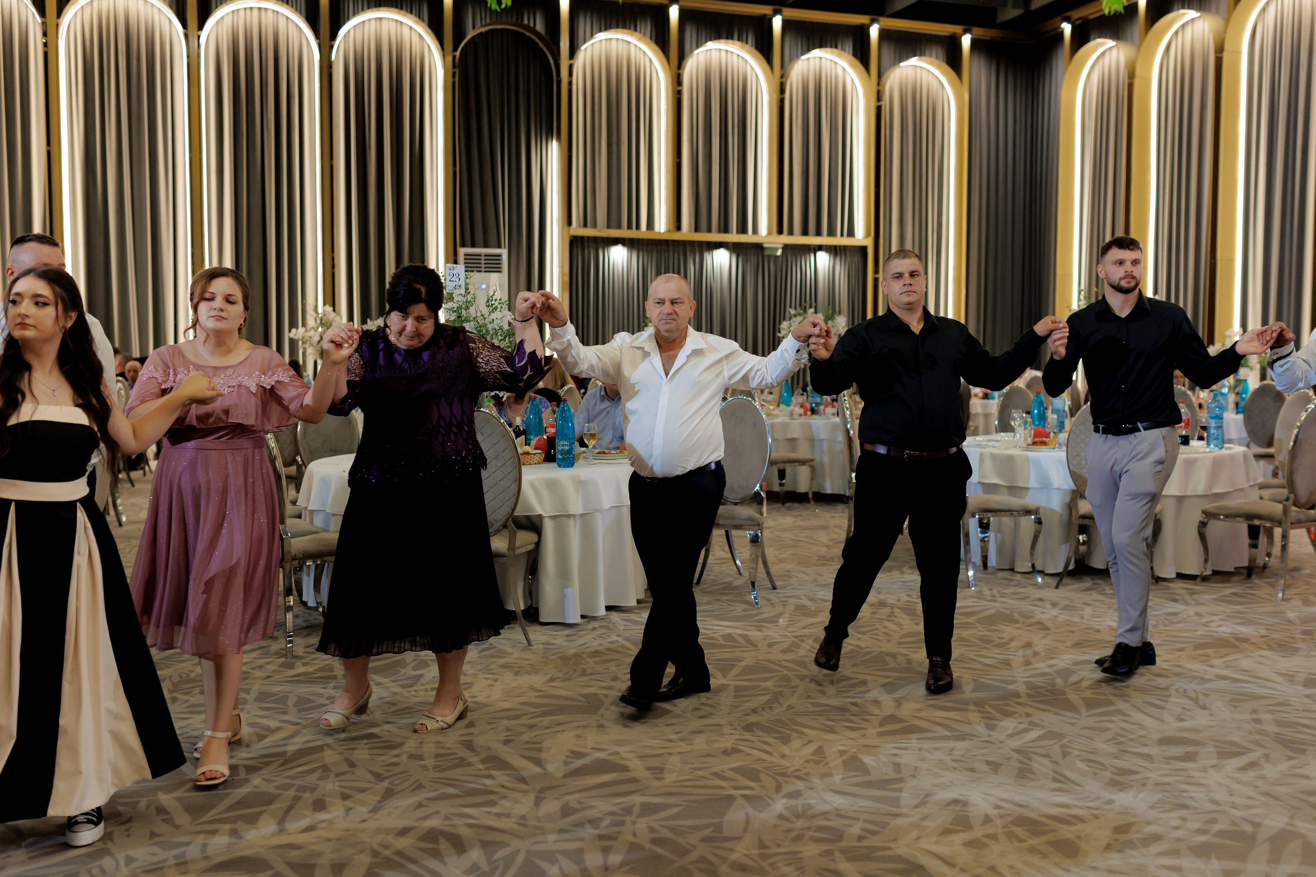 Nunta Nicoleta & Răzvan | Fotografie & Videografie Profesională. Servicii foto-video profesionale, pentru momente de neuitat