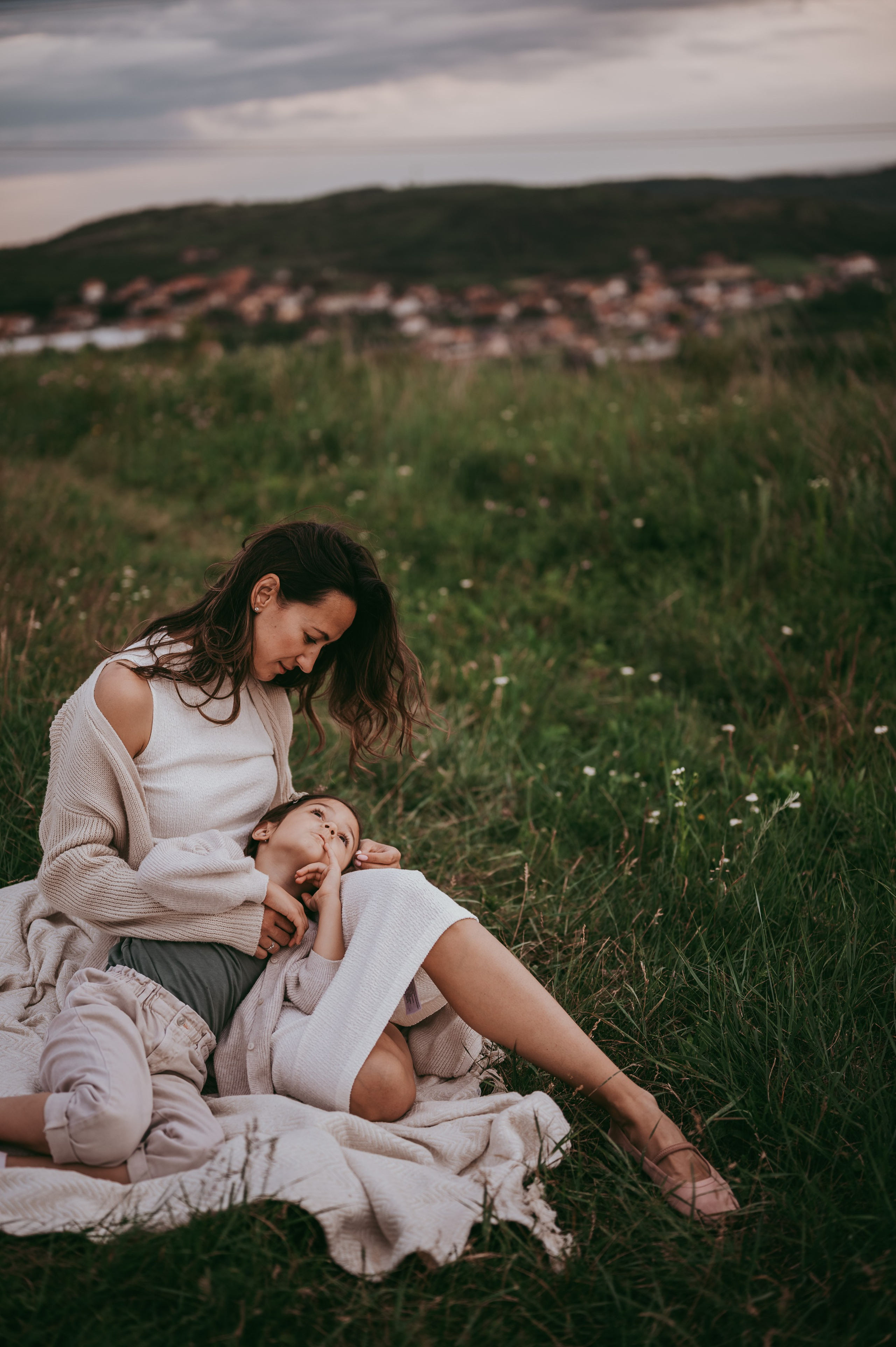 Bojana i Srna / mammy and me photosession. Deciji i porodicni fotograf u Beogradu Oksana Skendzic