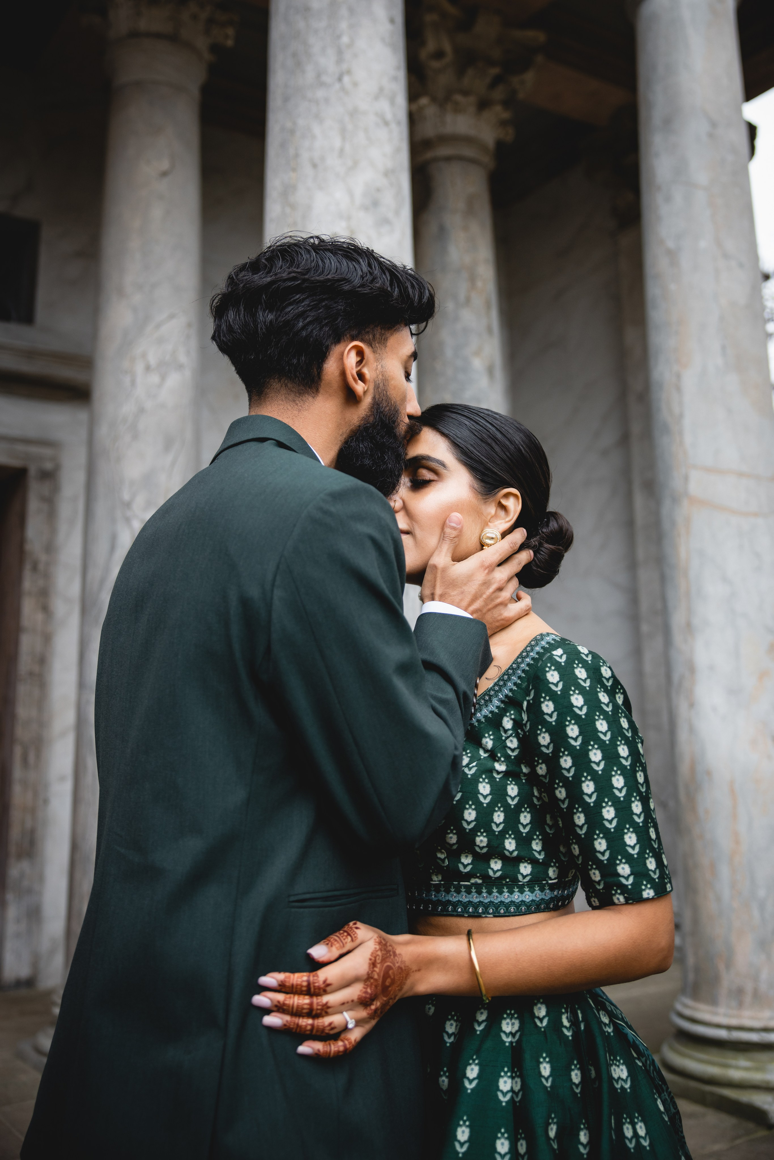 Indian style. Professional wedding photographer in Copenhagen, Denmark — Julia Byron