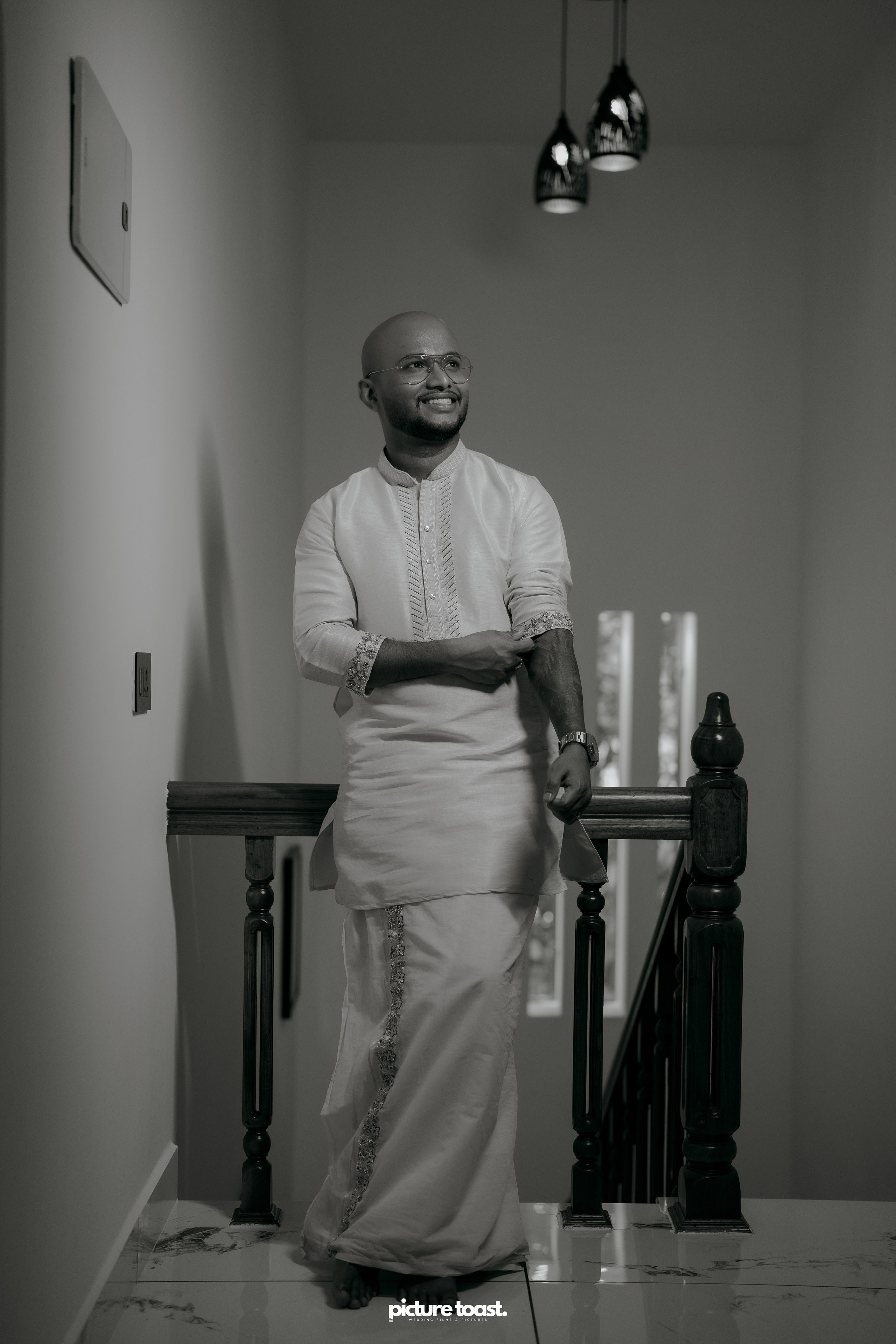 Traditional Kerala Hindu Wedding Ft. Anusree & Vishnu. Fine art Wedding Photographers in India & Canada