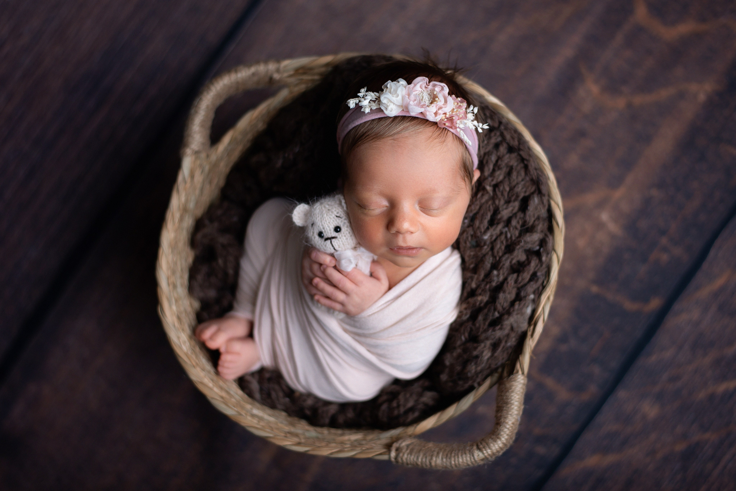 Vera 23 days. In-home newborn photography Raleigh & area Katya Kulikova