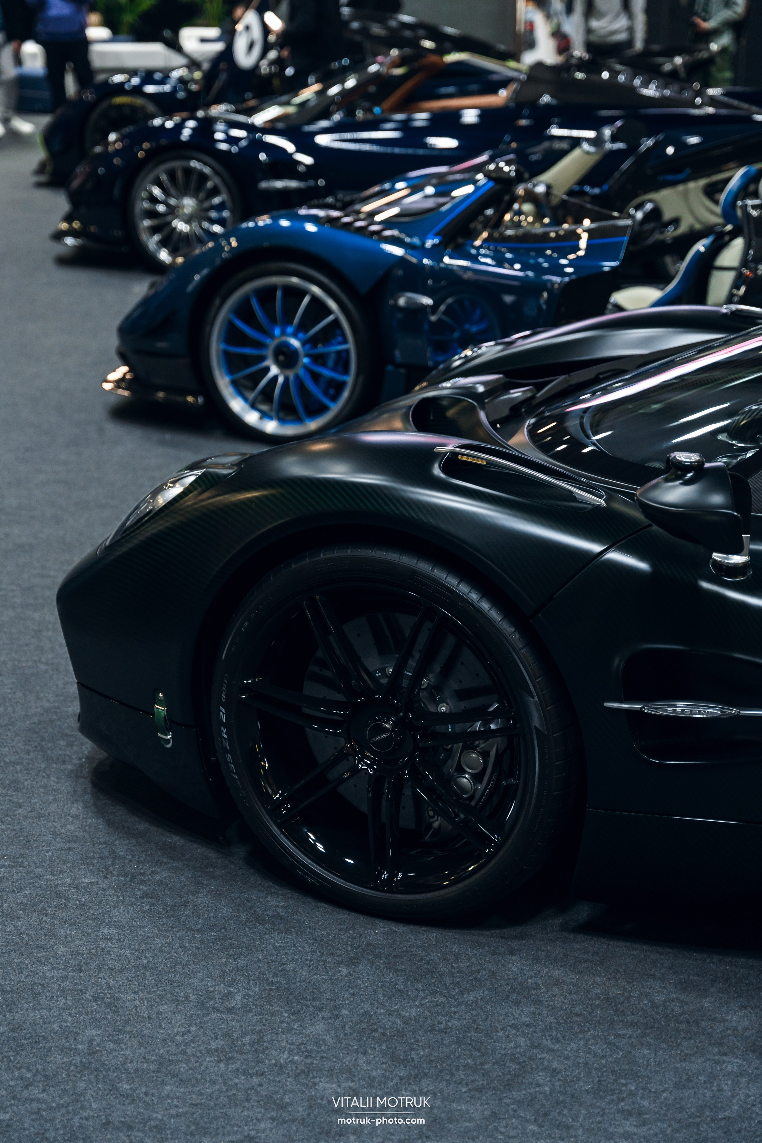 Retromobile 2026. Photographe de voitures à Paris — Vitalii Motruk