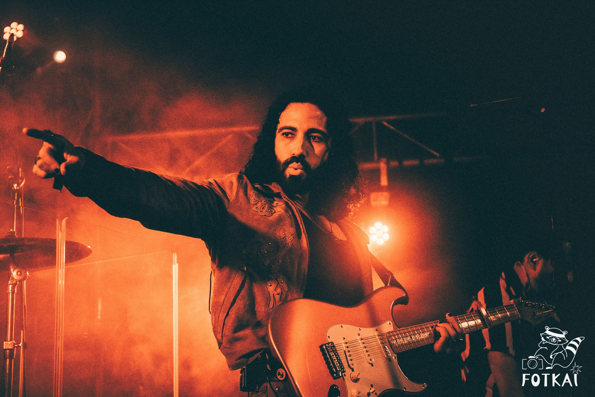 DENISDENIS — reportaje fotográfico del concierto en la Sala Marearock (Alicante) | FOTKAI