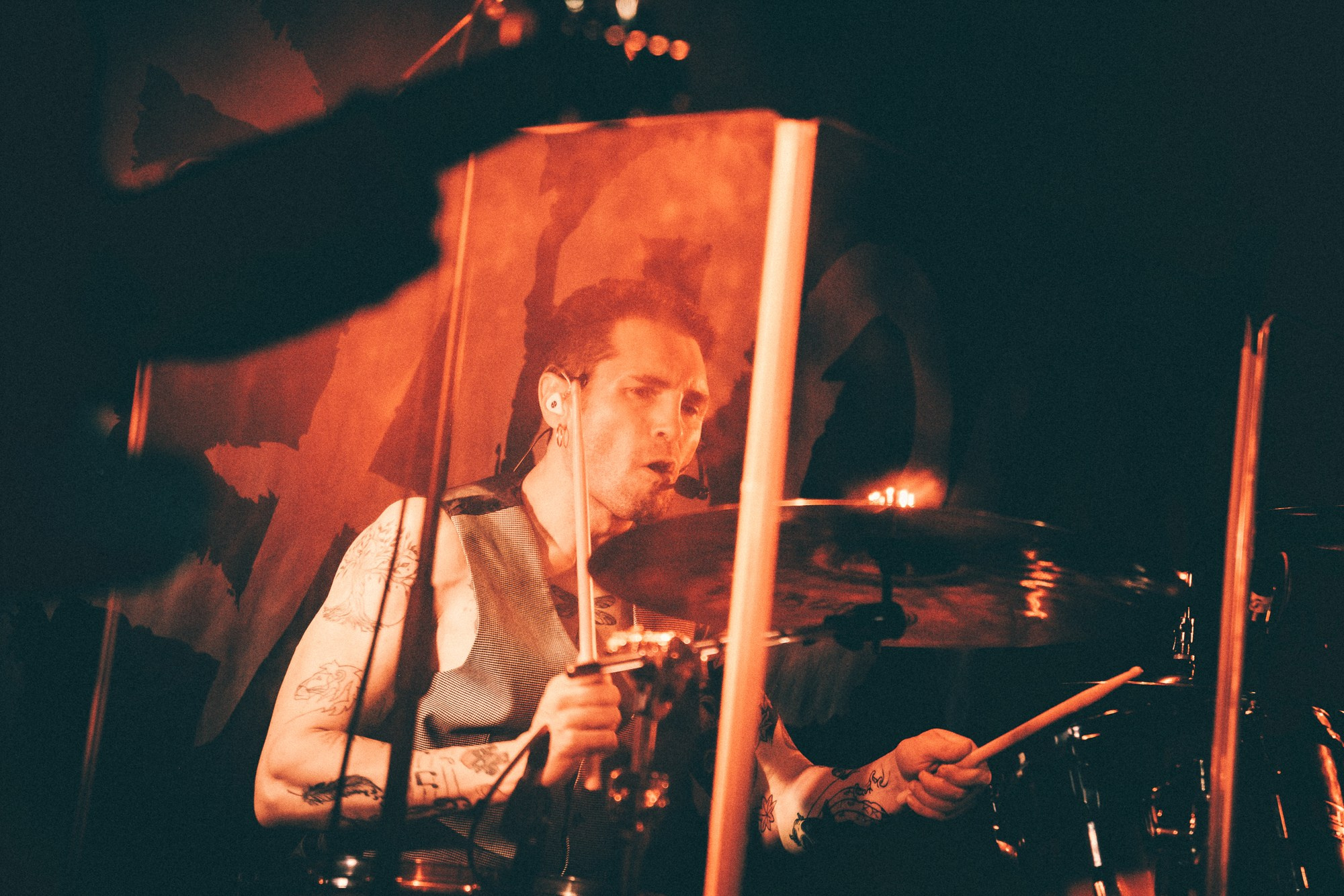 DENISDENIS — reportaje fotográfico del concierto en la Sala Marearock (Alicante) | FOTKAI