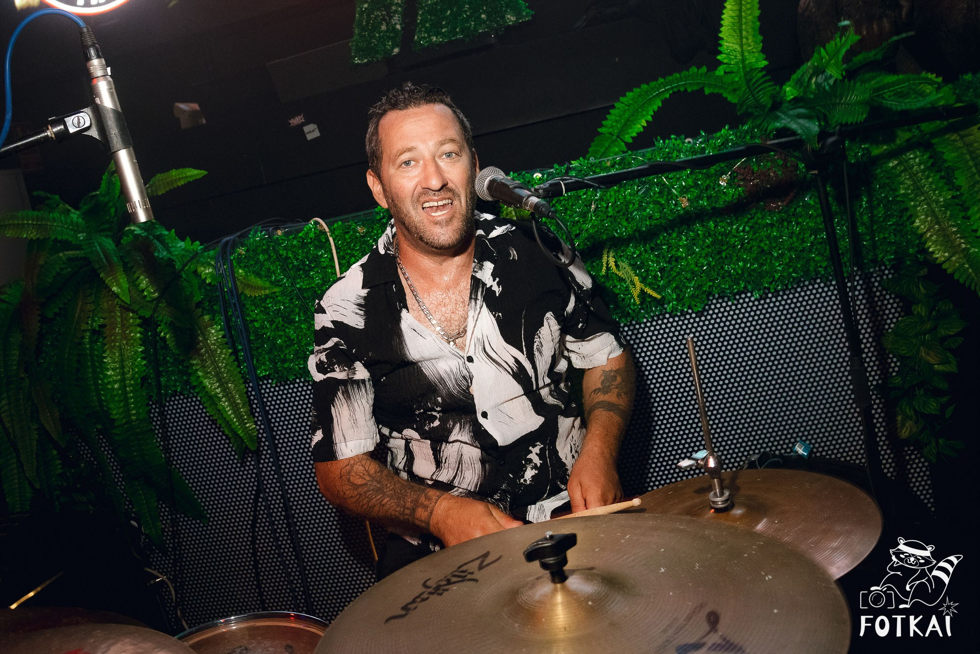 Oktoberfest Torrevieja 2025 в Avalon — Stones of the Coast, живая музыка и рок-атмосфера | Фоторепортаж FOTKAI