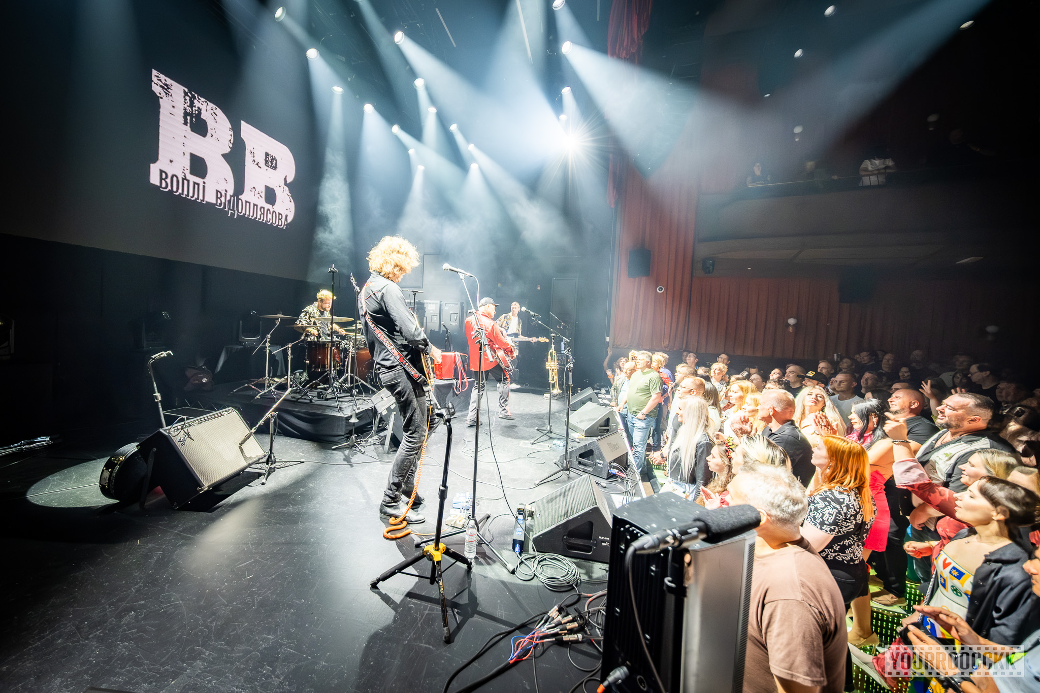 BB / VOPLI VIDOPLIASSOVA. Reportage concert portrait photography in the San Francisco Bay Area