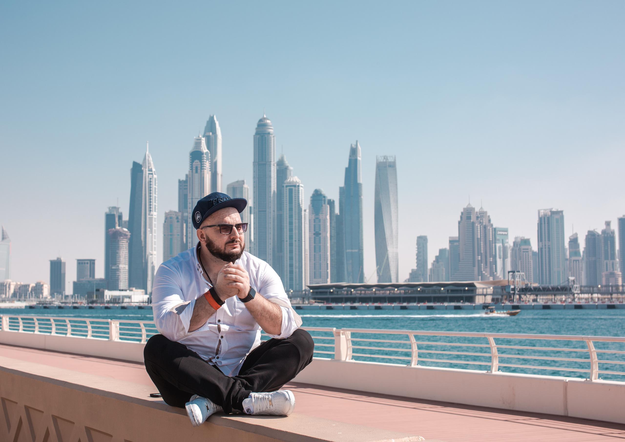 Пожалуйста отметьте меня @photographer_gromov. Photographer in Dubai Dmitry Gromov