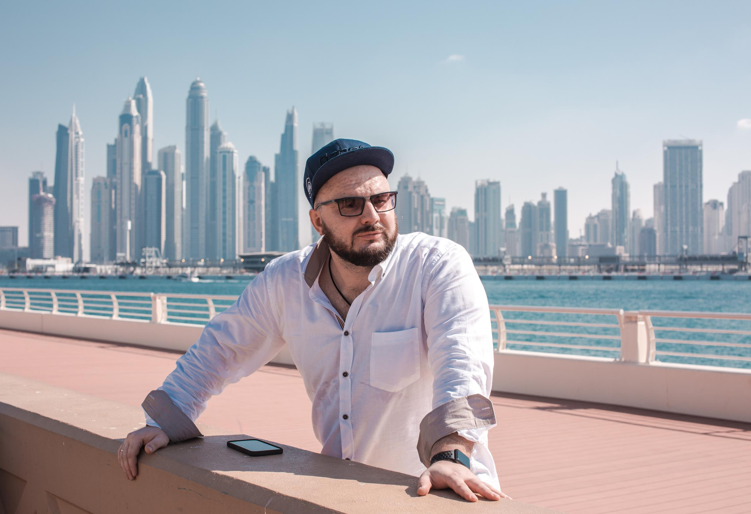 Пожалуйста отметьте меня @photographer_gromov. Photographer in Dubai Dmitry Gromov