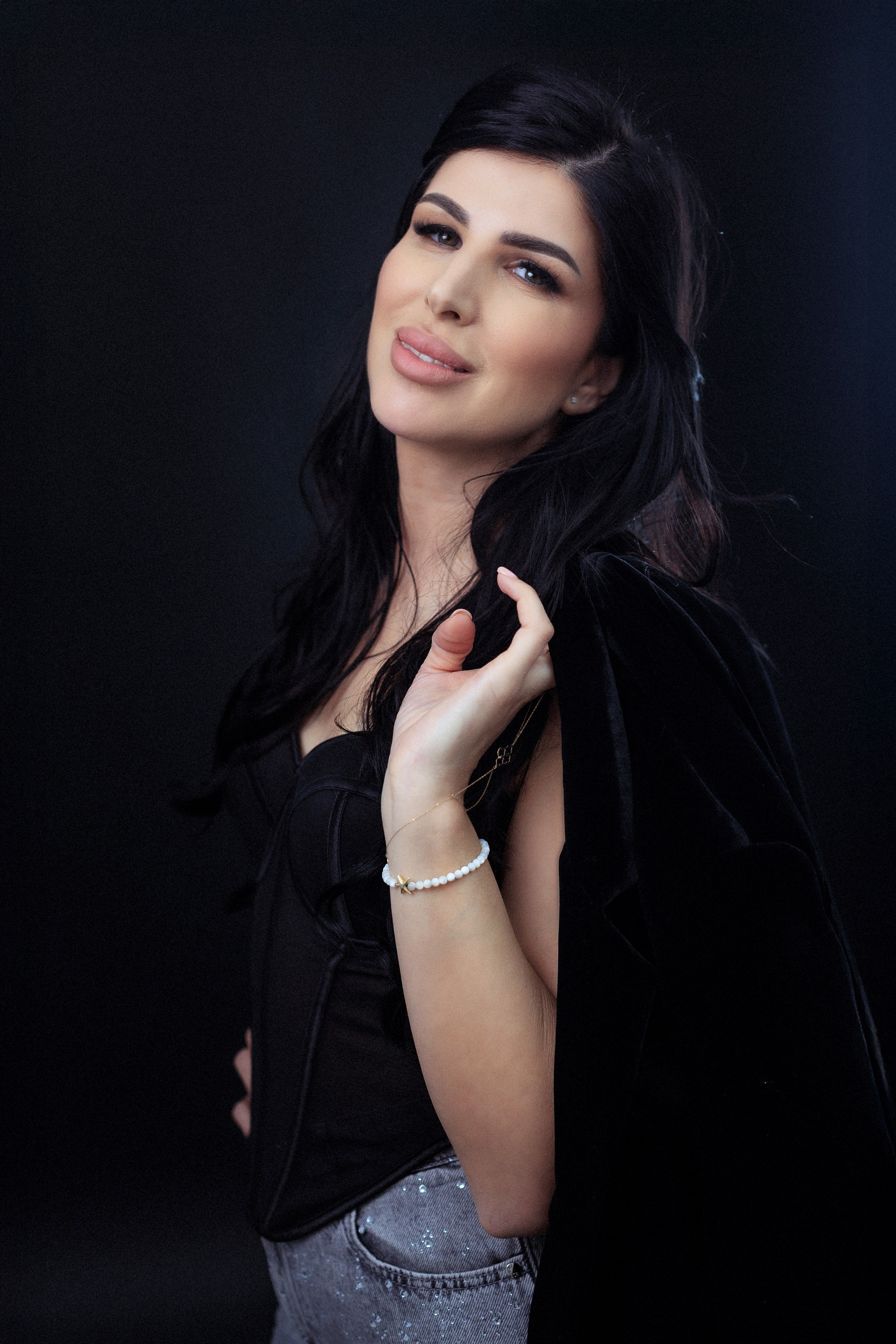 Portrete Constanta - O clipa de sinceritate in faţa camerei. Elena Mascan – Fotograf newborn, maternitate, portret, smash the cake & branding personal | La Femme Studio Photograpy|Constanţa