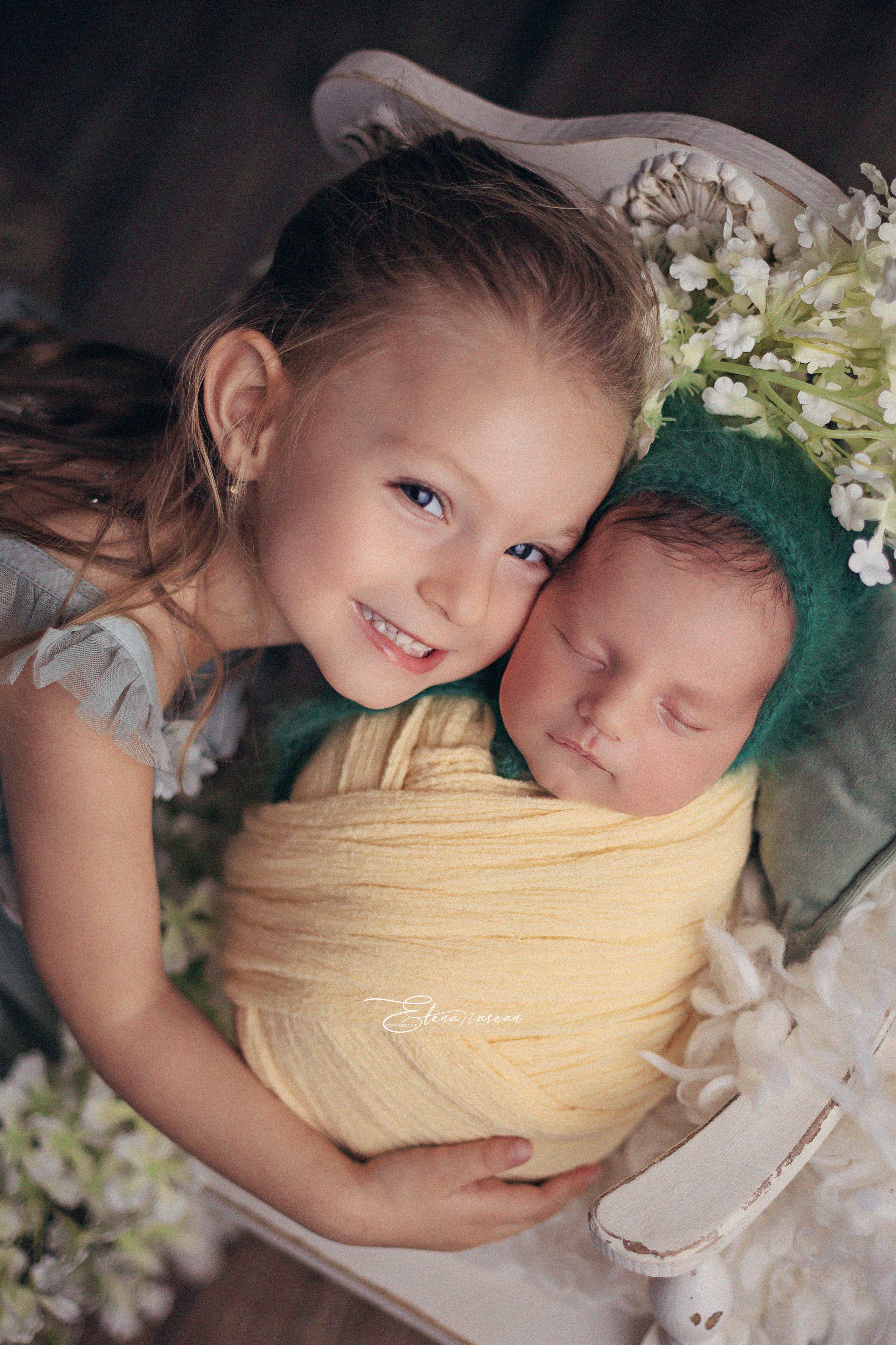 Şedinţe Newborn - Primele amintiri cu bebeluşul tău. Elena Mascan – Fotograf newborn, maternitate, portret, smash the cake & branding personal | La Femme Studio Photograpy|Constanţa