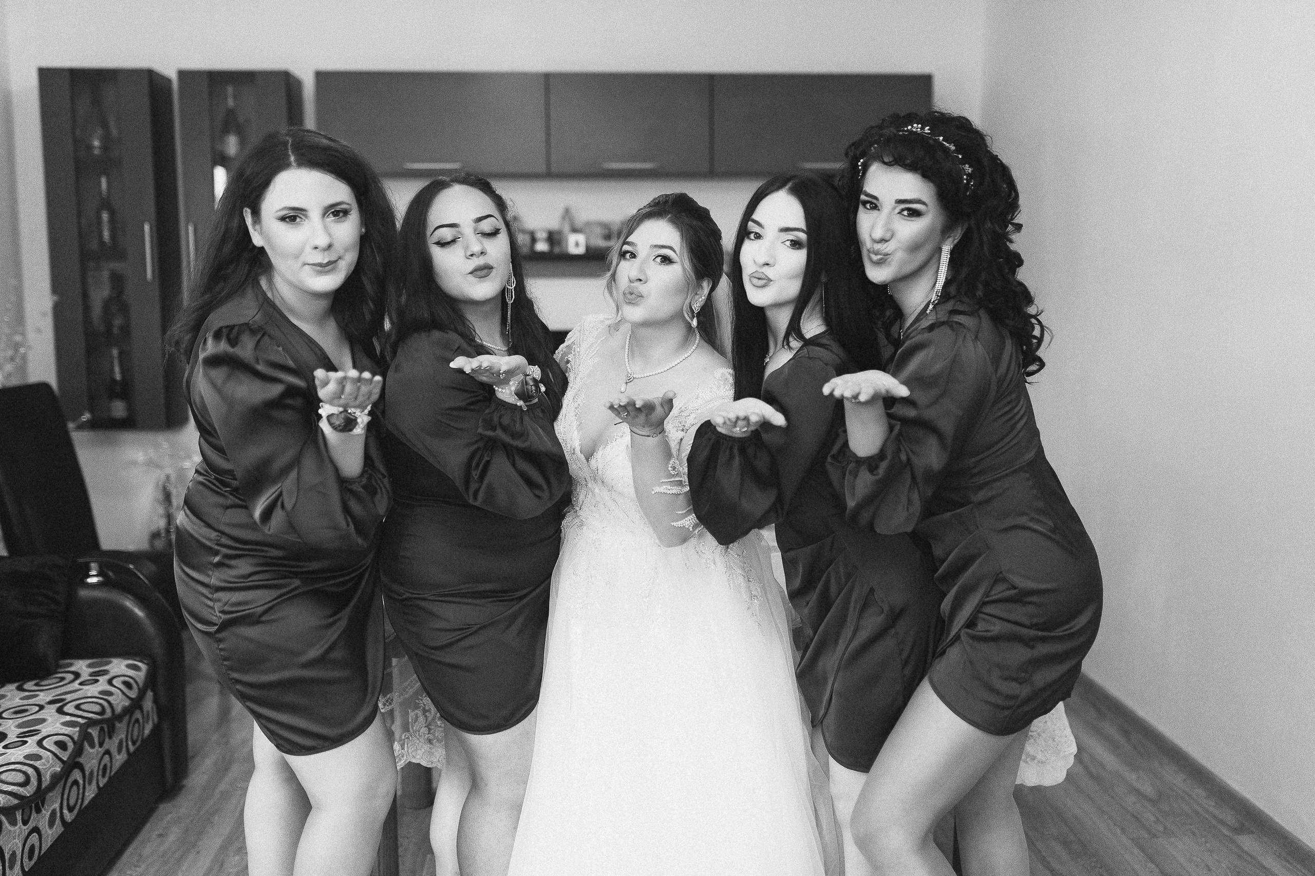 Nicoleta & Ionuț. Vlad Aconstantinesei Photographer