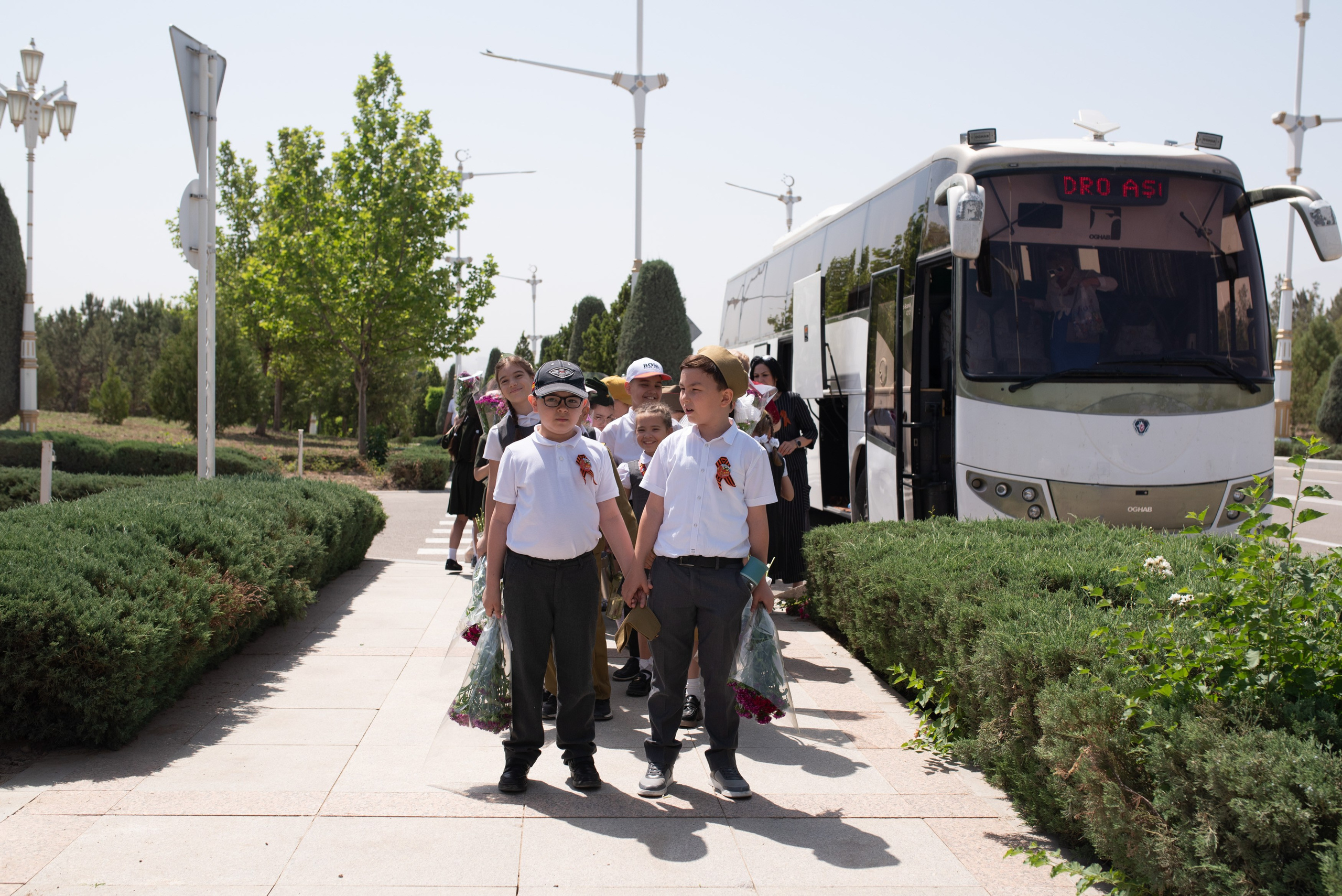 Вечный огонь 2"А» класс. Ваш фотограф в Ашхабаде Гамлет Осипов