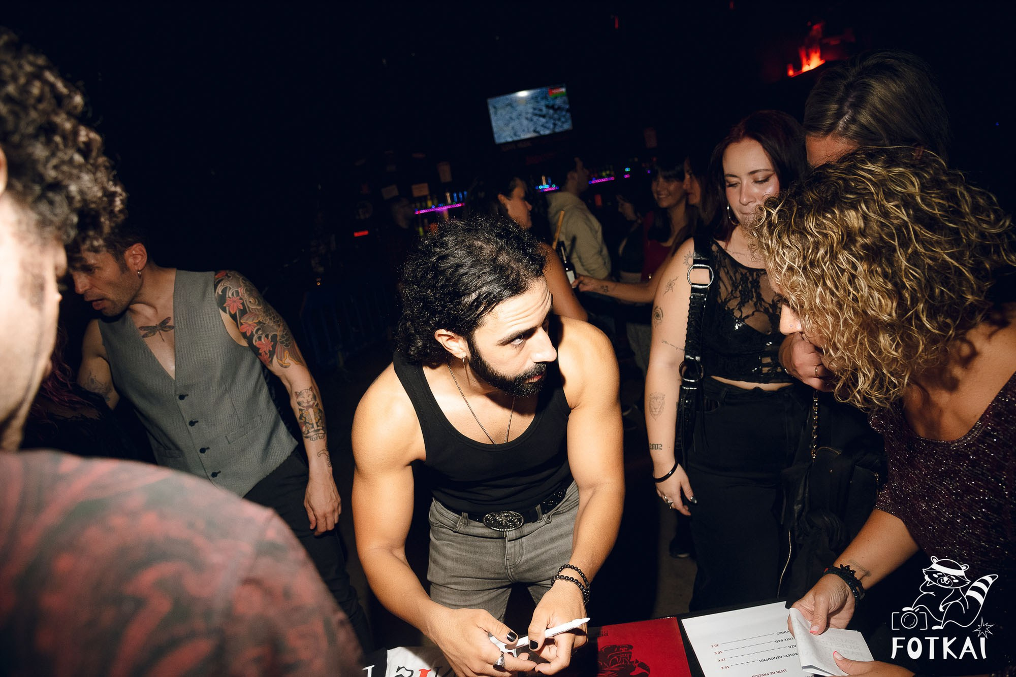 DENISDENIS — reportaje fotográfico del concierto en la Sala Marearock (Alicante) | FOTKAI