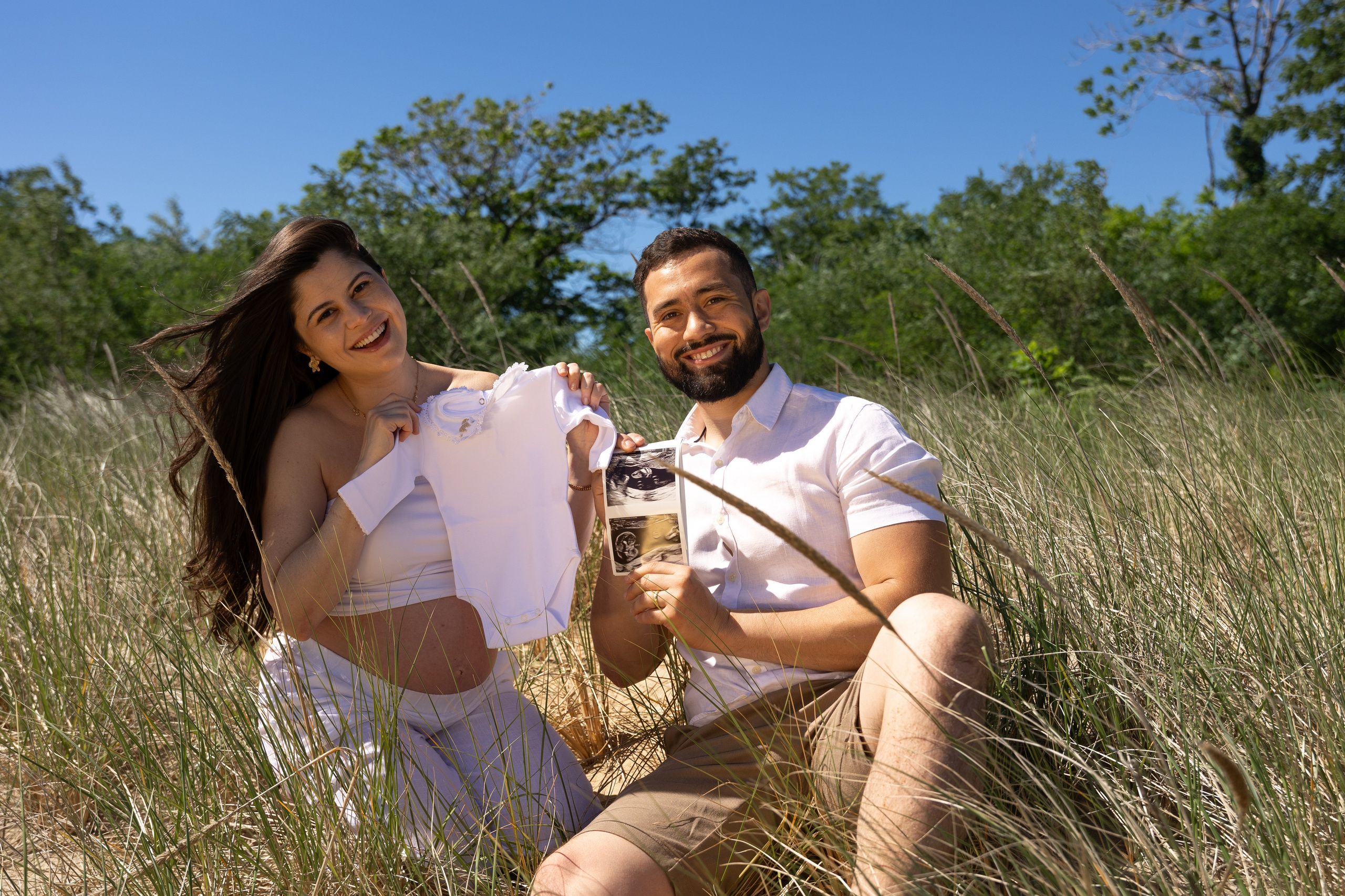 Beachside Maternity at Ideal Beach, NJ. Family, lifestyle, and commercial photography in New York and New Jersey