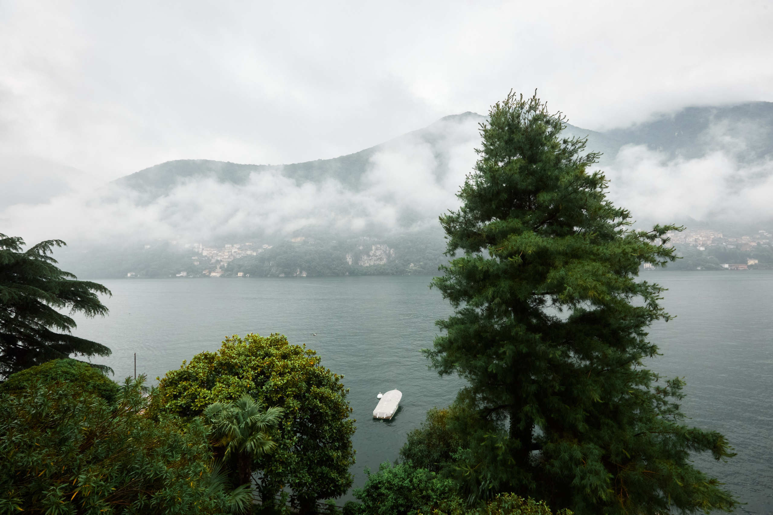 David & Abigeil. Destination wedding and fashion photographer in Riga Igor Davidovich