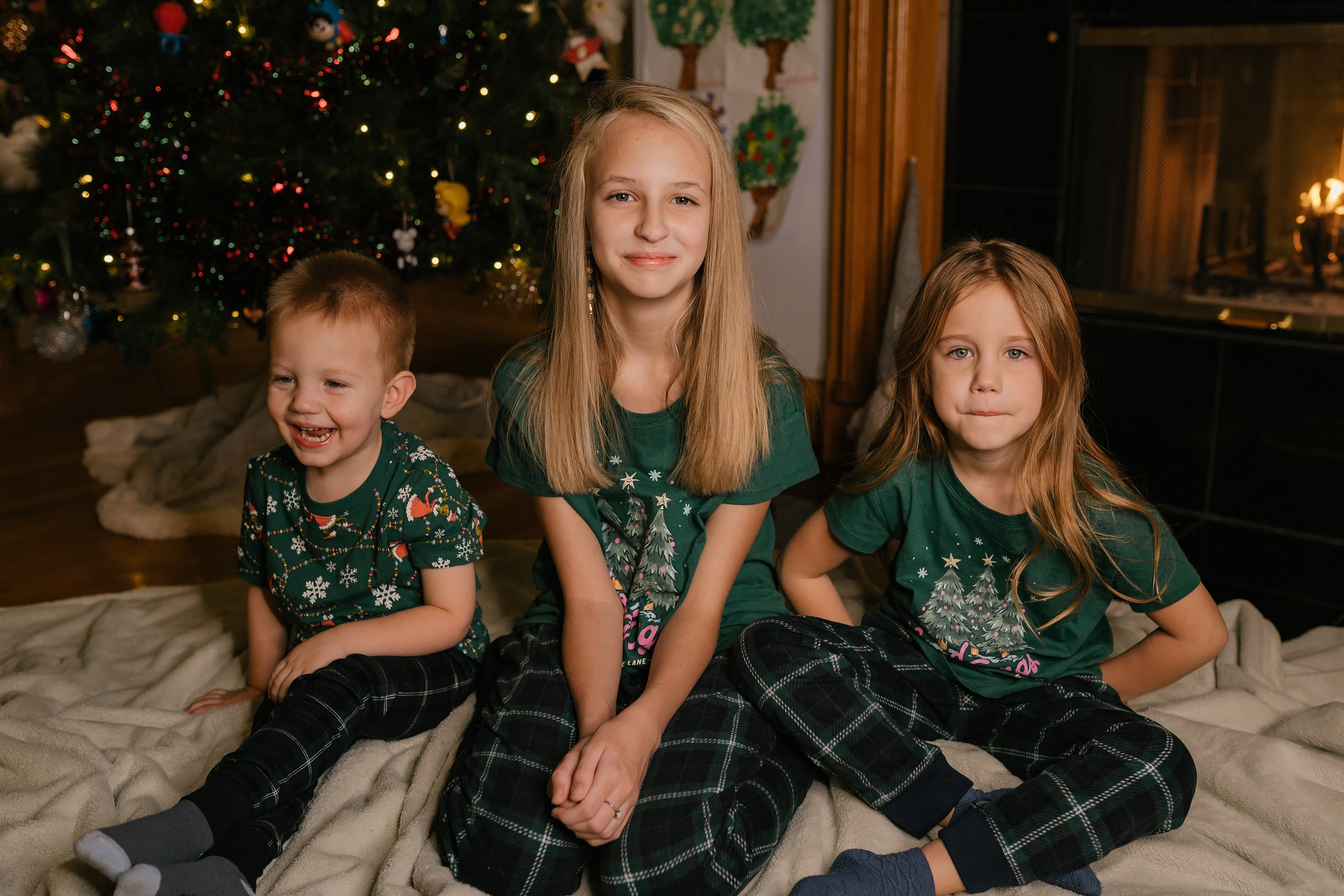 12.07.2025 Christmas Photoshoot. Wedding family event photographer in Chicago Nick Yushevich