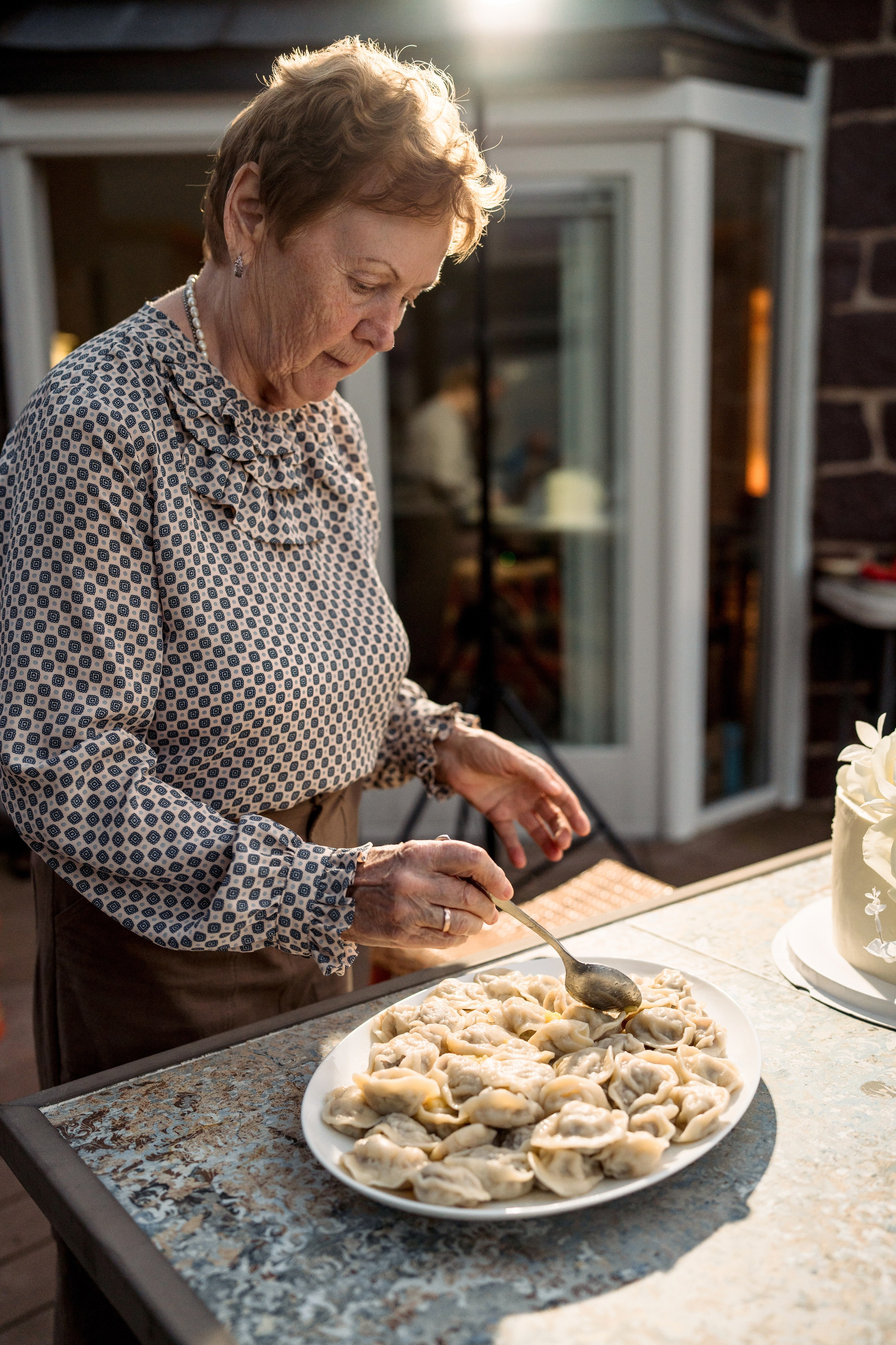 Large Family Photoshoot at Home – Generational Memories. Alisa Tant — Family and newborn photographer Bucks County, Montgomery county, Philadelphia, NJ