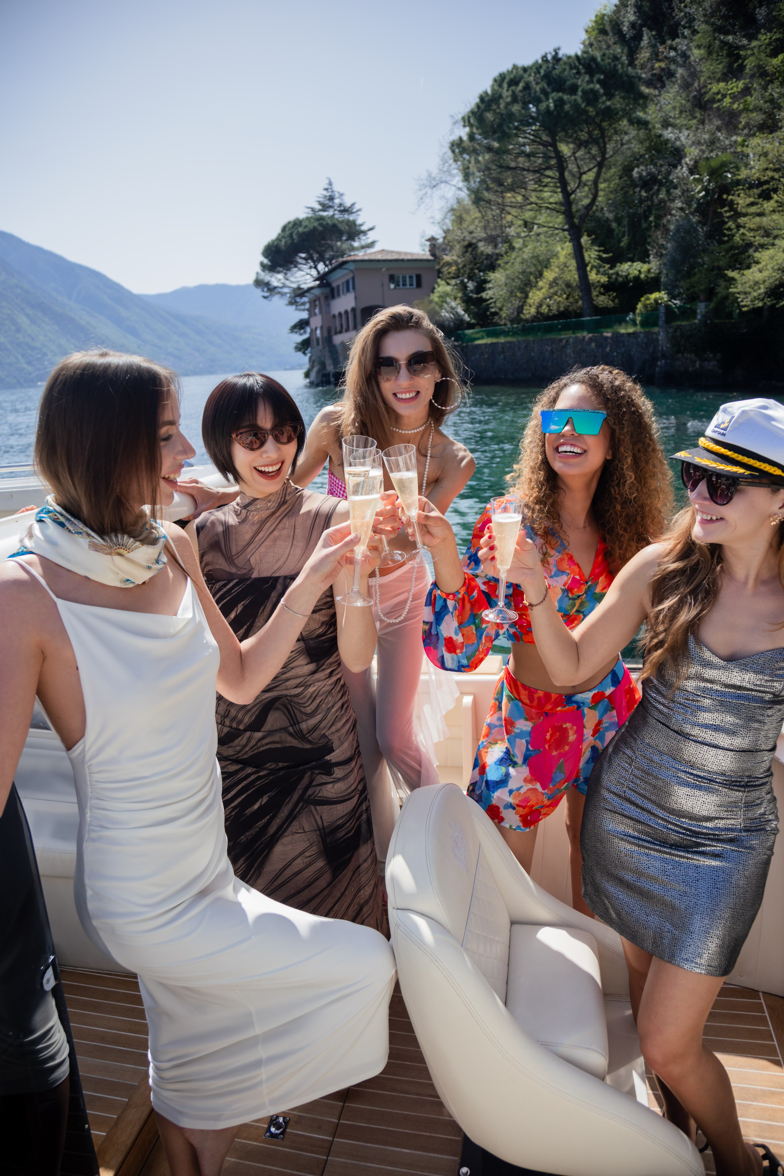 Yacht bachelorette. Photographer in Milan |Mila Pro Photo