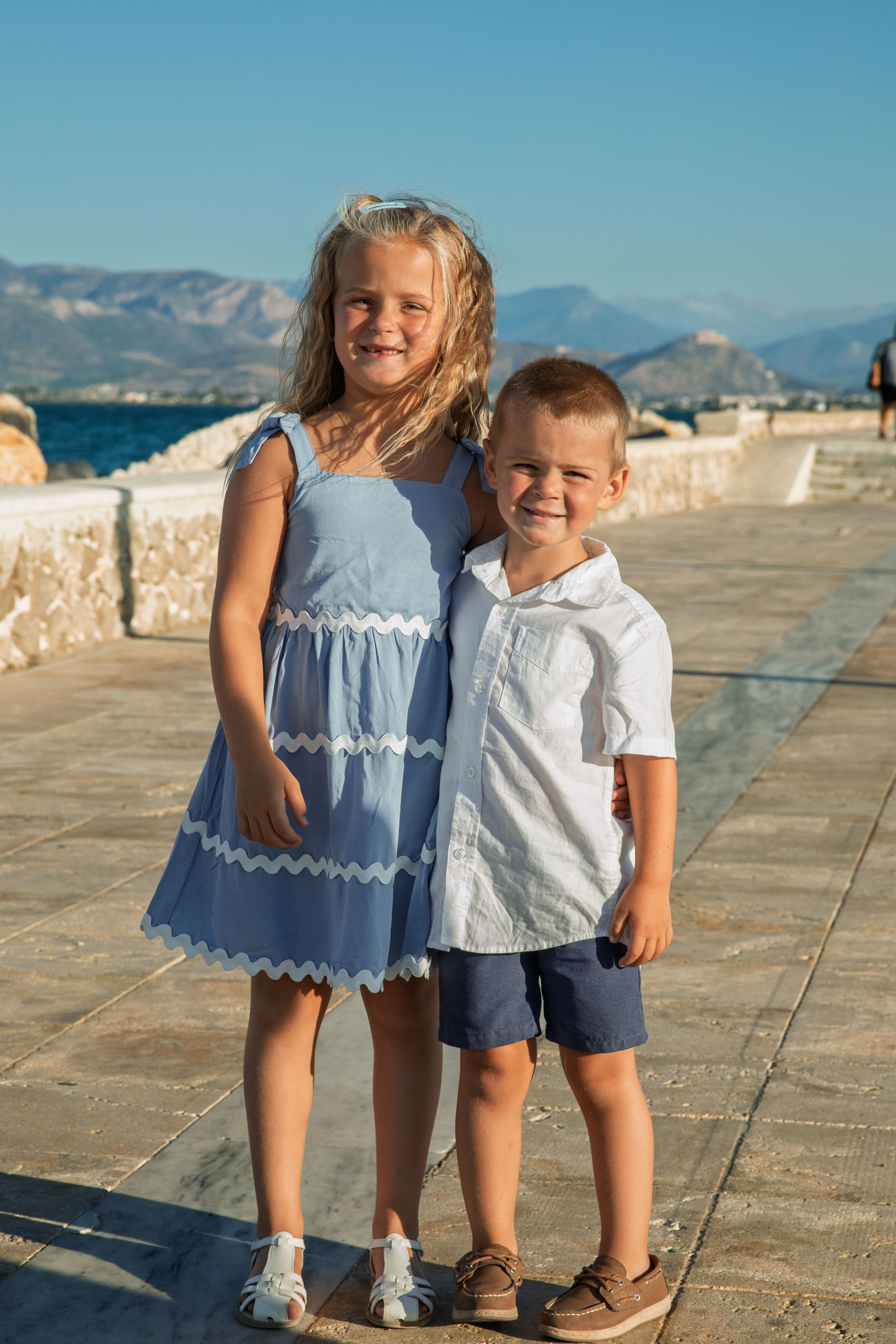 Family Kordalis (USA - Greece). Photographer Anya Khasapi. Nafplio, Greece