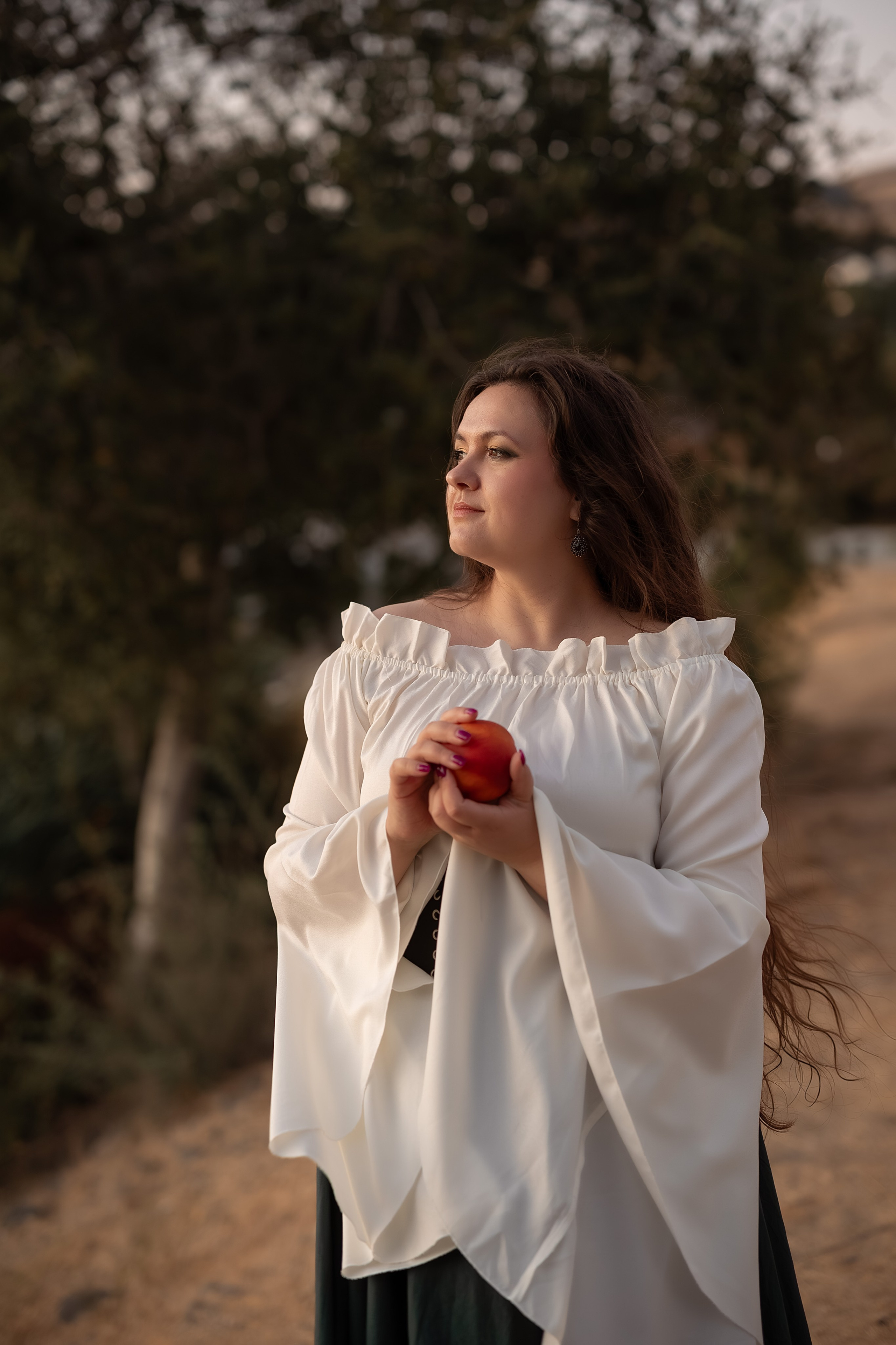 FEMALE PORTRAIT. Couples & Families photographer in Bay Area, San Jose, California